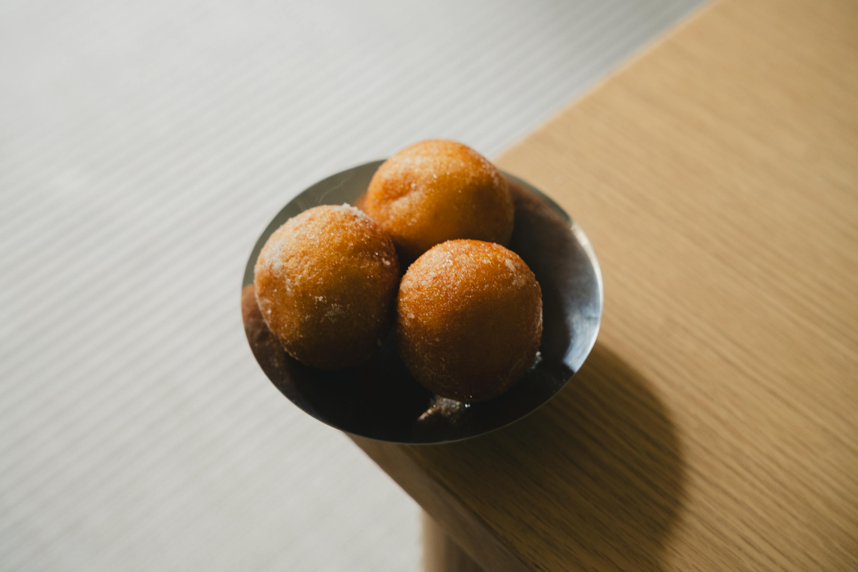 Here is an image of some quarkbällchen