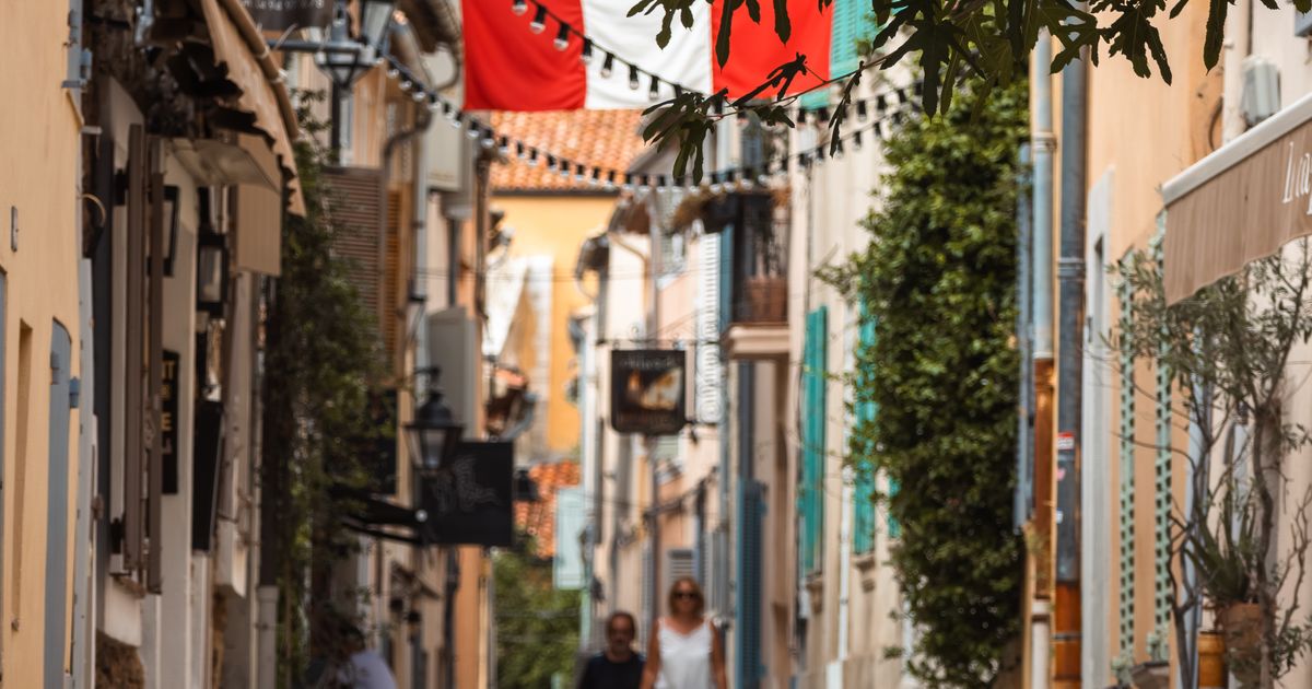 Couverture : Where to buy in Saint-Tropez: the best neighbourhoods