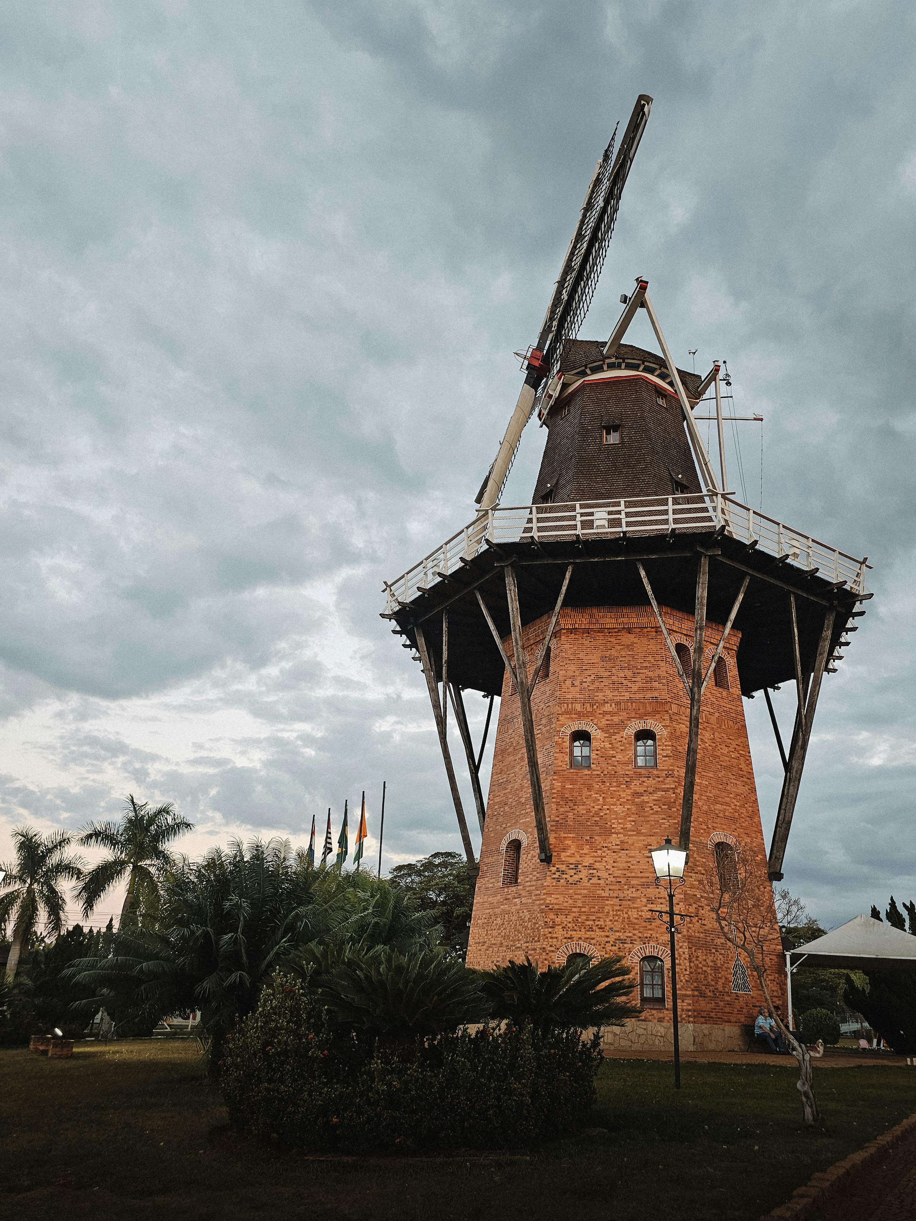 好的，我会按照您的要求进行句子的调整