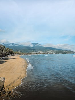 原句：
你是一名专业的文本编辑，擅长纠正由其他语言直译成中文时产生的不自然语序