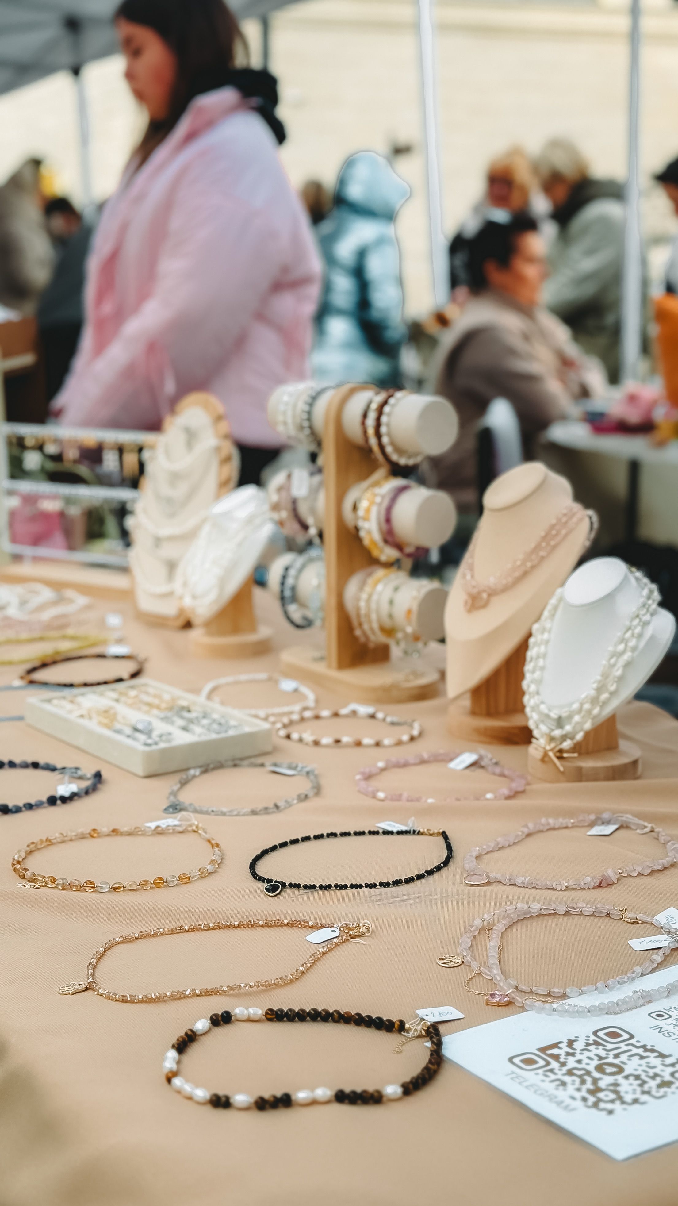 808 Craft & Gift Fair - Waterfront Plaza