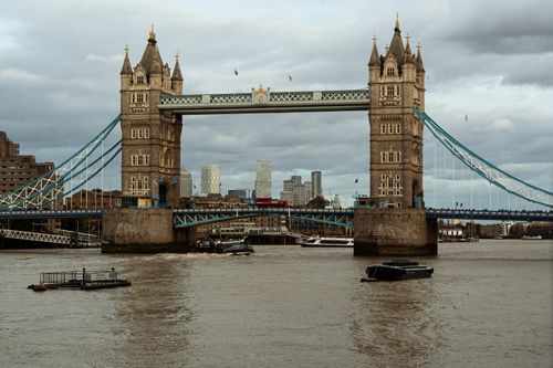 Free A stunning view of London's Tower Bridge over the River Thames, showcasing landmark architecture. Stock Photo