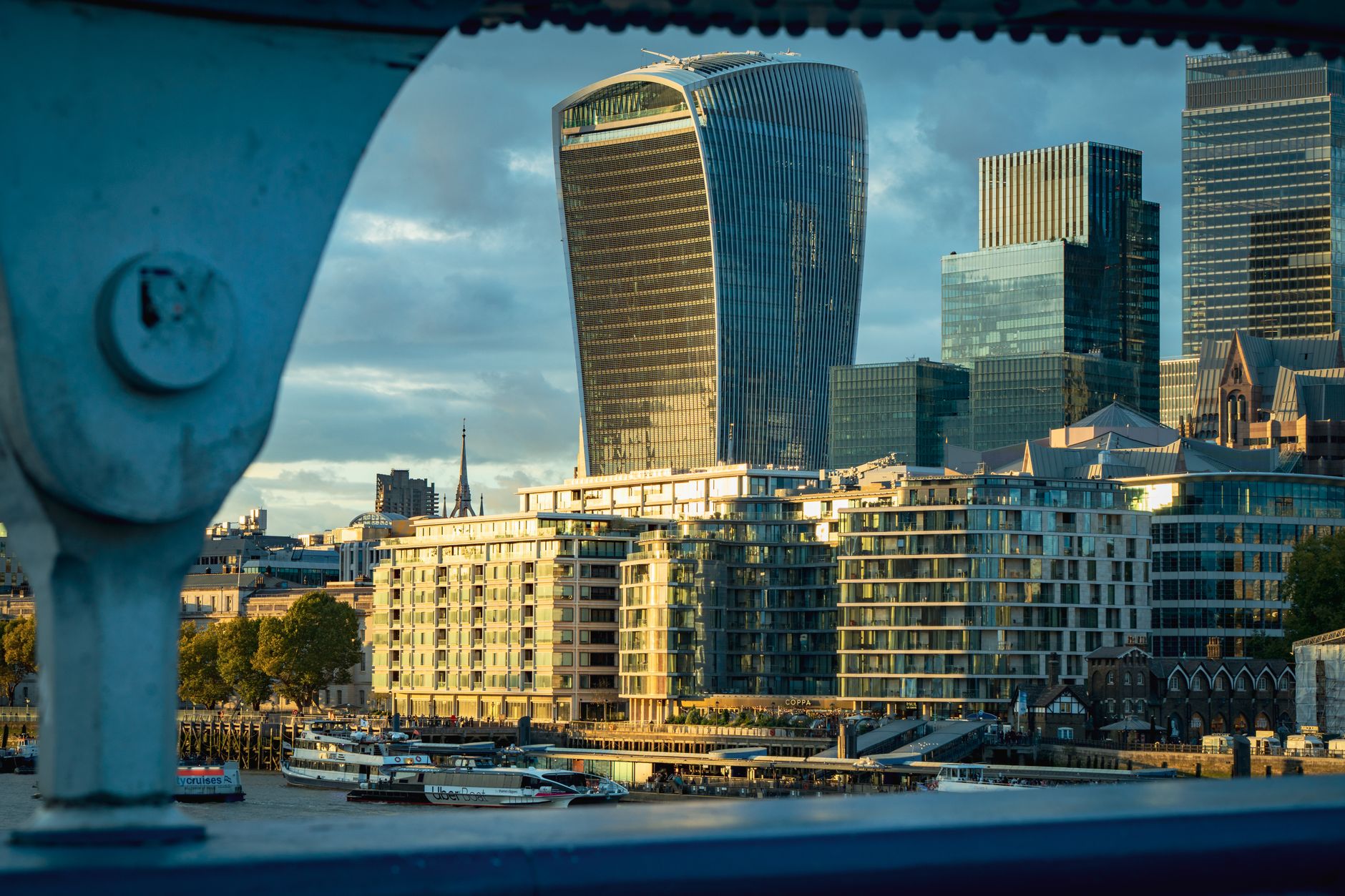 IMF警告:伊朗战争升级或引发全球衰退,英国经济在G7中受创最重