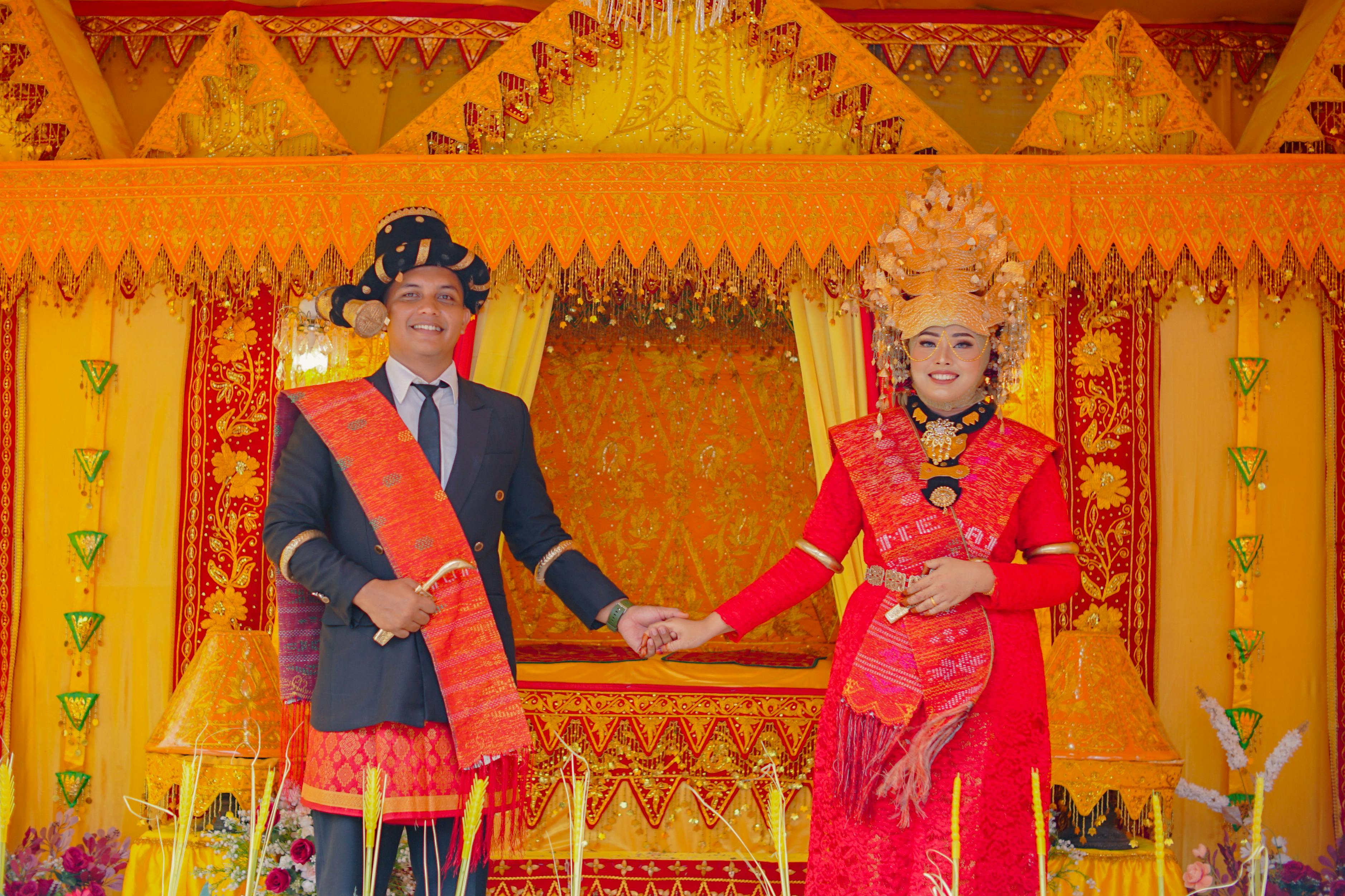 川普宣布對中國加徵100%關稅，專家預測國際金價將持續攀升