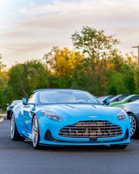 浅蓝色的阿斯顿·马丁