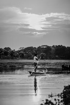 优化后的句子是：银川，这是中国宁夏回族自治区的省会城市