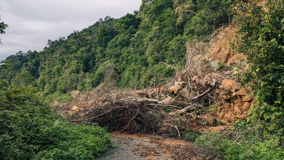Third Landslide in a Decade Cuts Off Old Fort, B.C.: Residents Fear the Worst