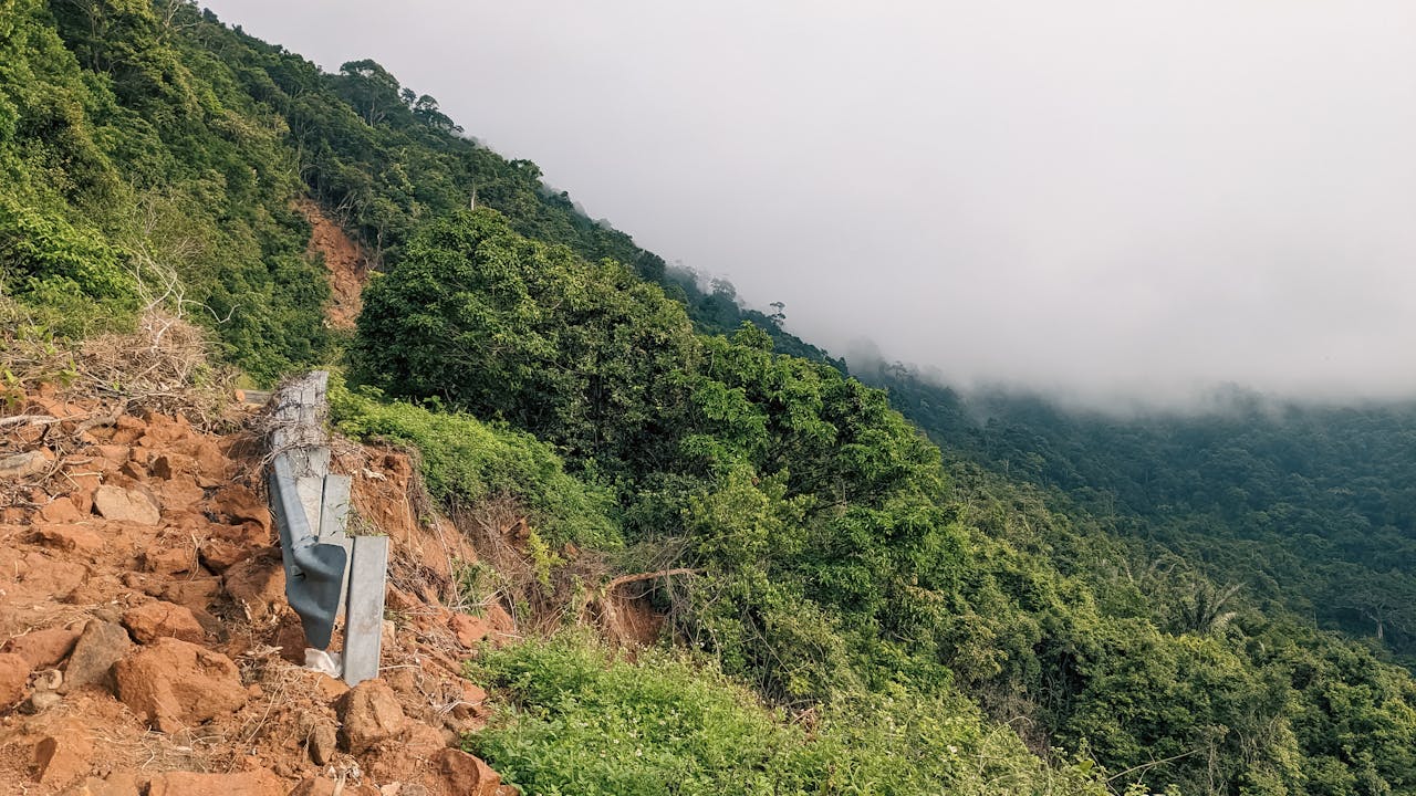 Cách Einstein giải thích luật hấp dẫn của Newton