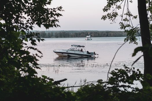 Ottawa's Gatineau Park Motorboat Ban Still Hasn't Happened