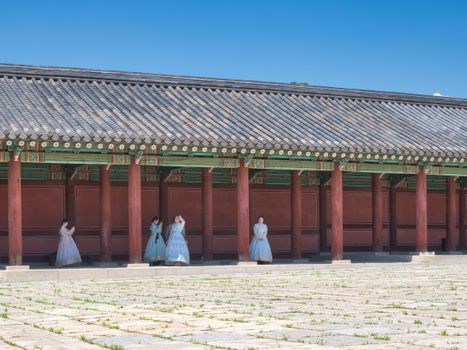 Gyeongbokgung palace hanbok morning — Seoul