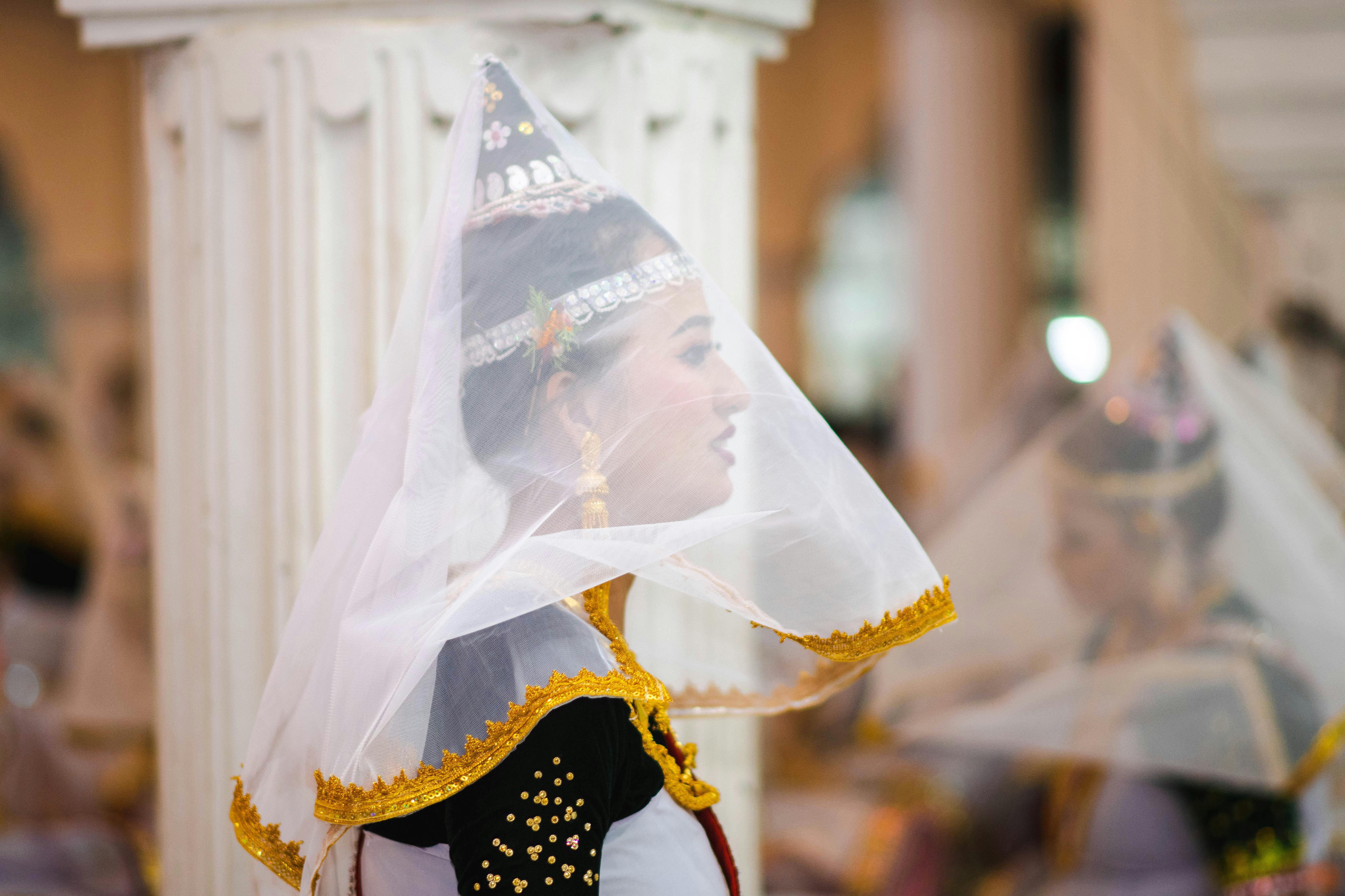 鄭麗文的「中國」認同：政治變色龍的身分宣告解析