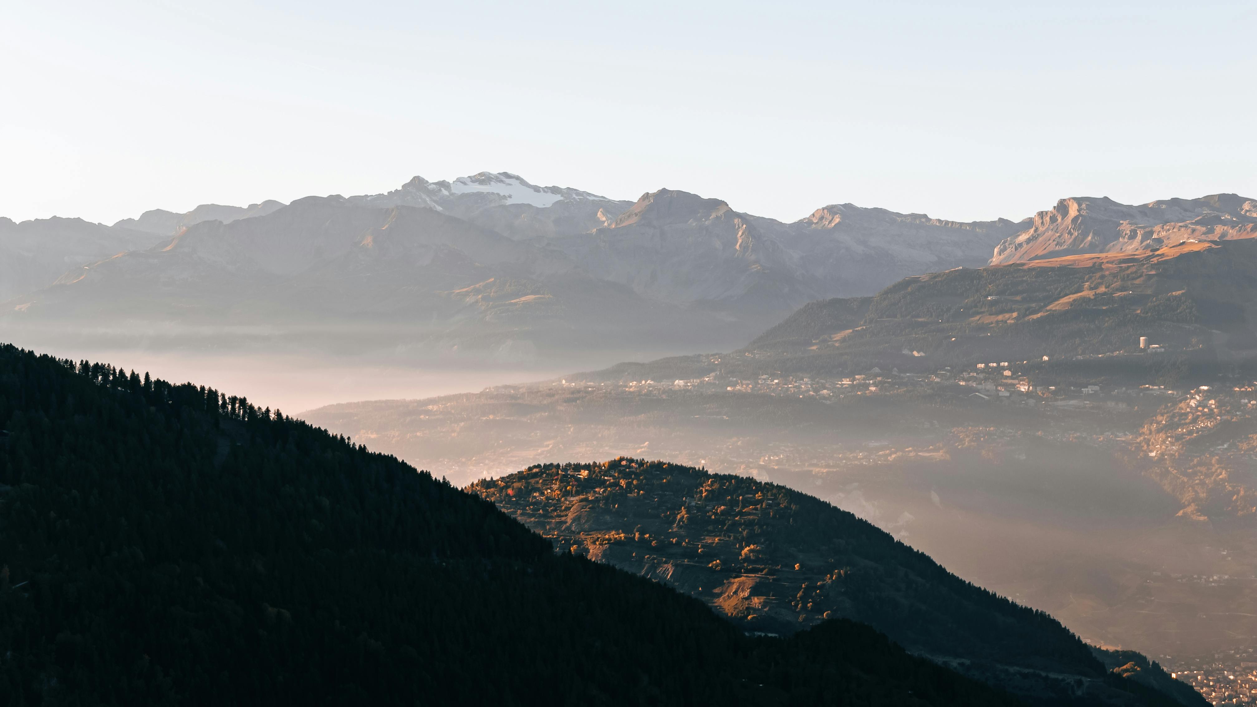 Alps Destination Travel Guide 2026 — Photo by Ryan Klaus on Pexels