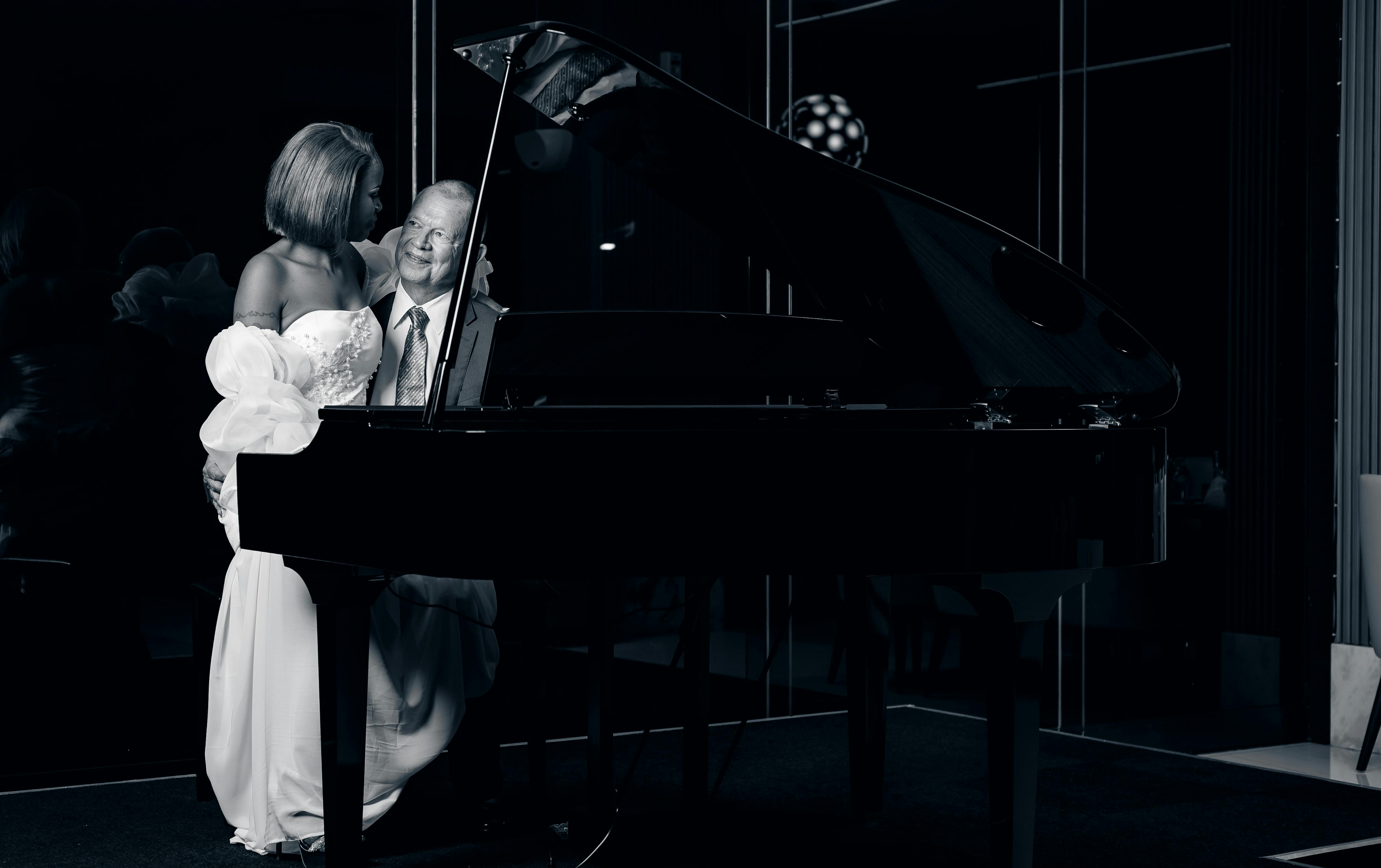 泰勒·斯威夫特《歌舞女郎的生活》刷新公告牌排行榜多項紀錄