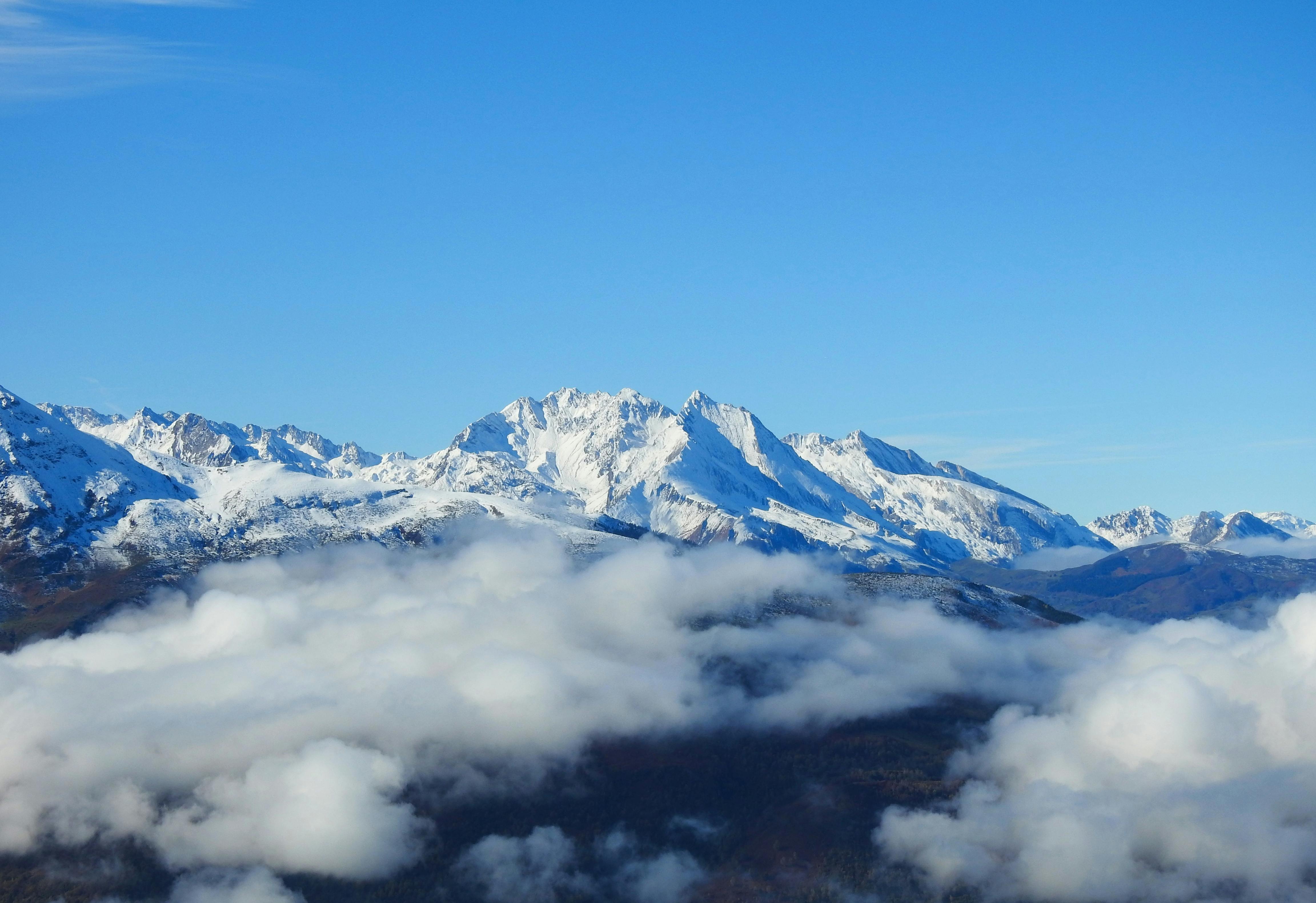 文哥分享生活美學：天空照三千天，十年情不散的感動故事