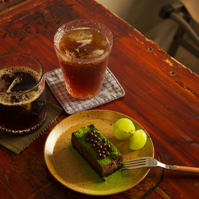 Yuenyeung Coffee Tea (Hong Kong Coffee-Tea)