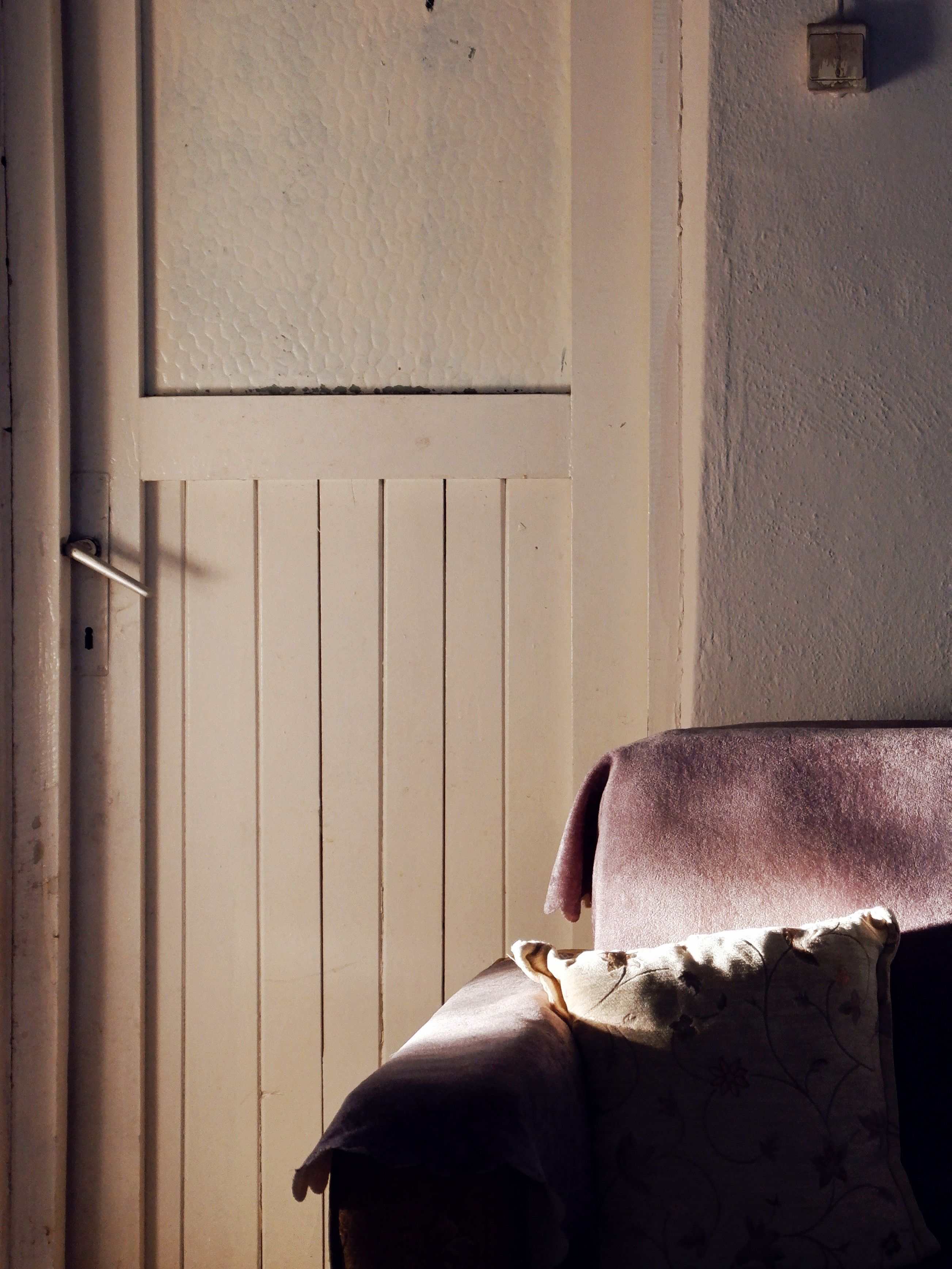 A sunlit, quiet sitting room — the sanctuary aesthetic