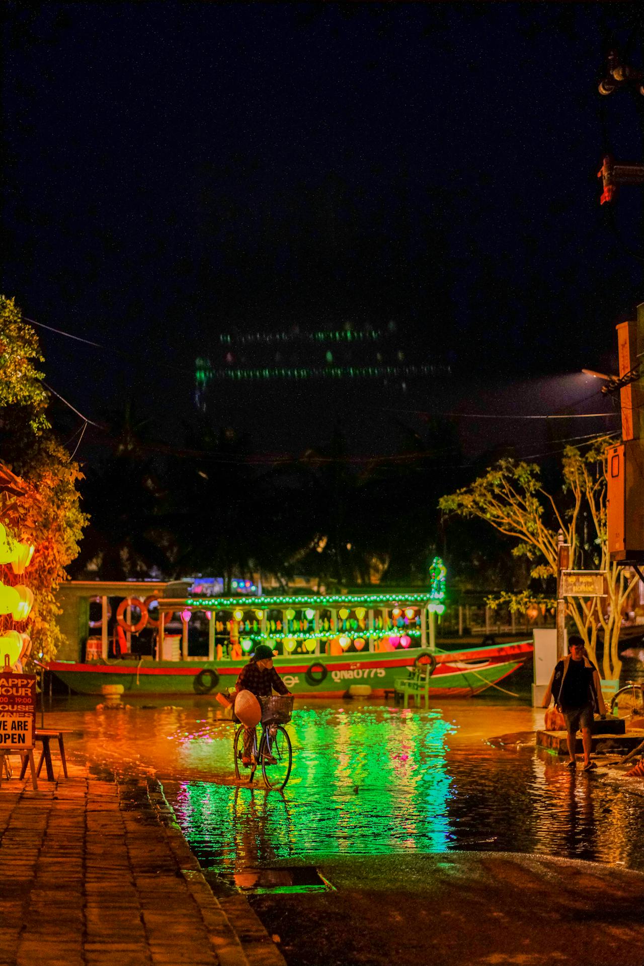 Ý nghĩa cuộc sống qua góc nhìn vũ trụ học