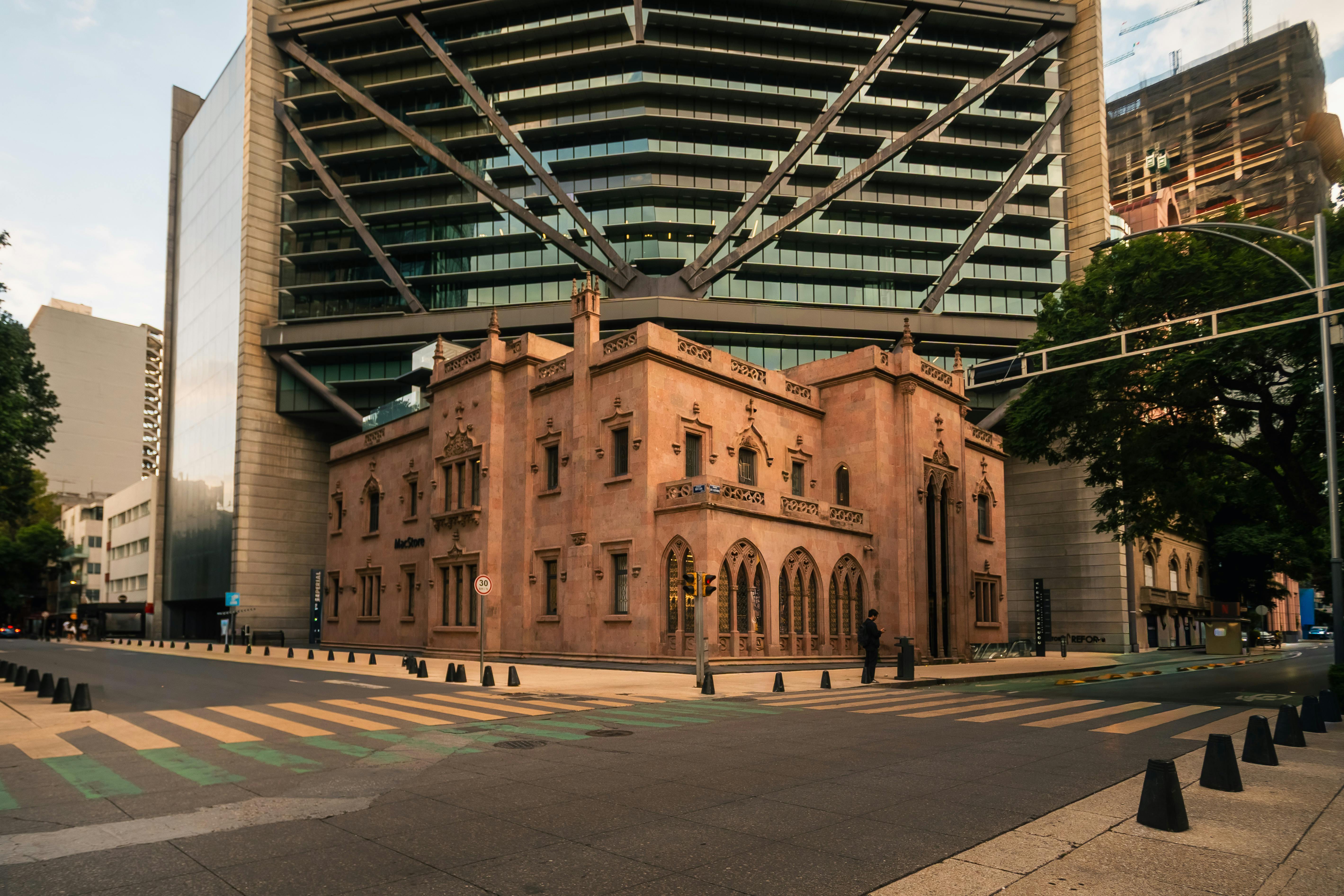 Brazil central bank trims interest rates again, eyeing Iran conflict — Photo by Julio Lopez on Pexels