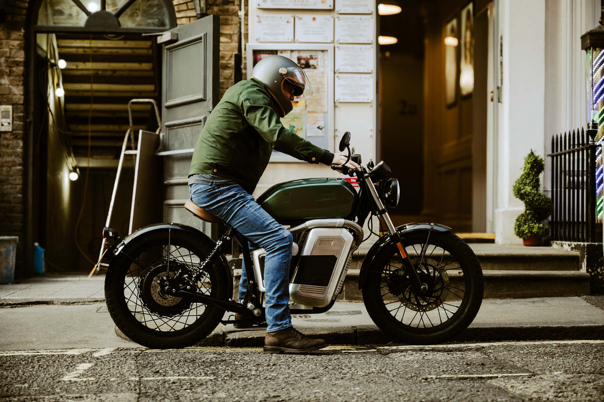 Moto électrique : autonomie, permis et modèles - 3. Permis moto électrique : les règles selon la puissance