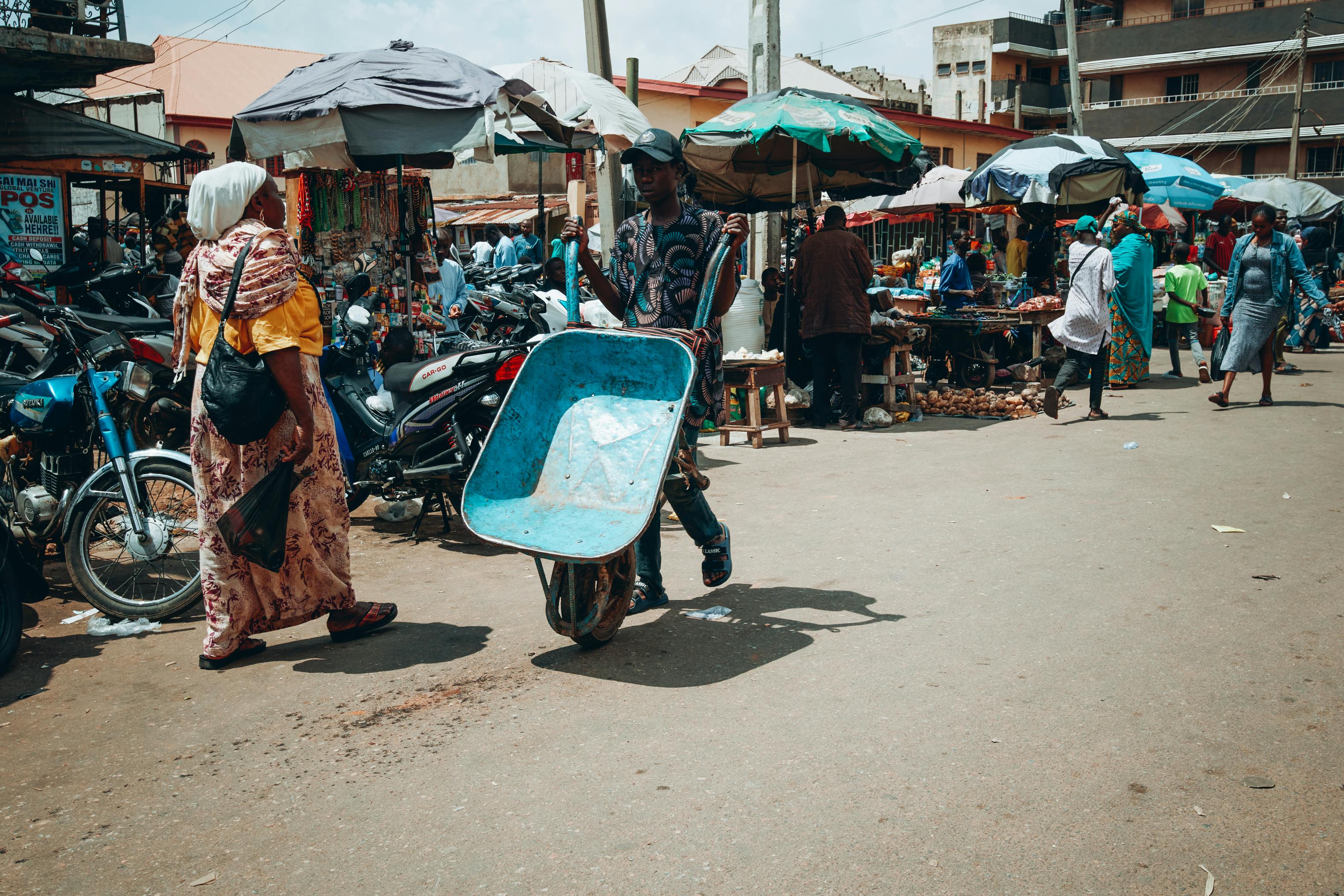 財經青紅燈：中央干預經濟的利與弊分析