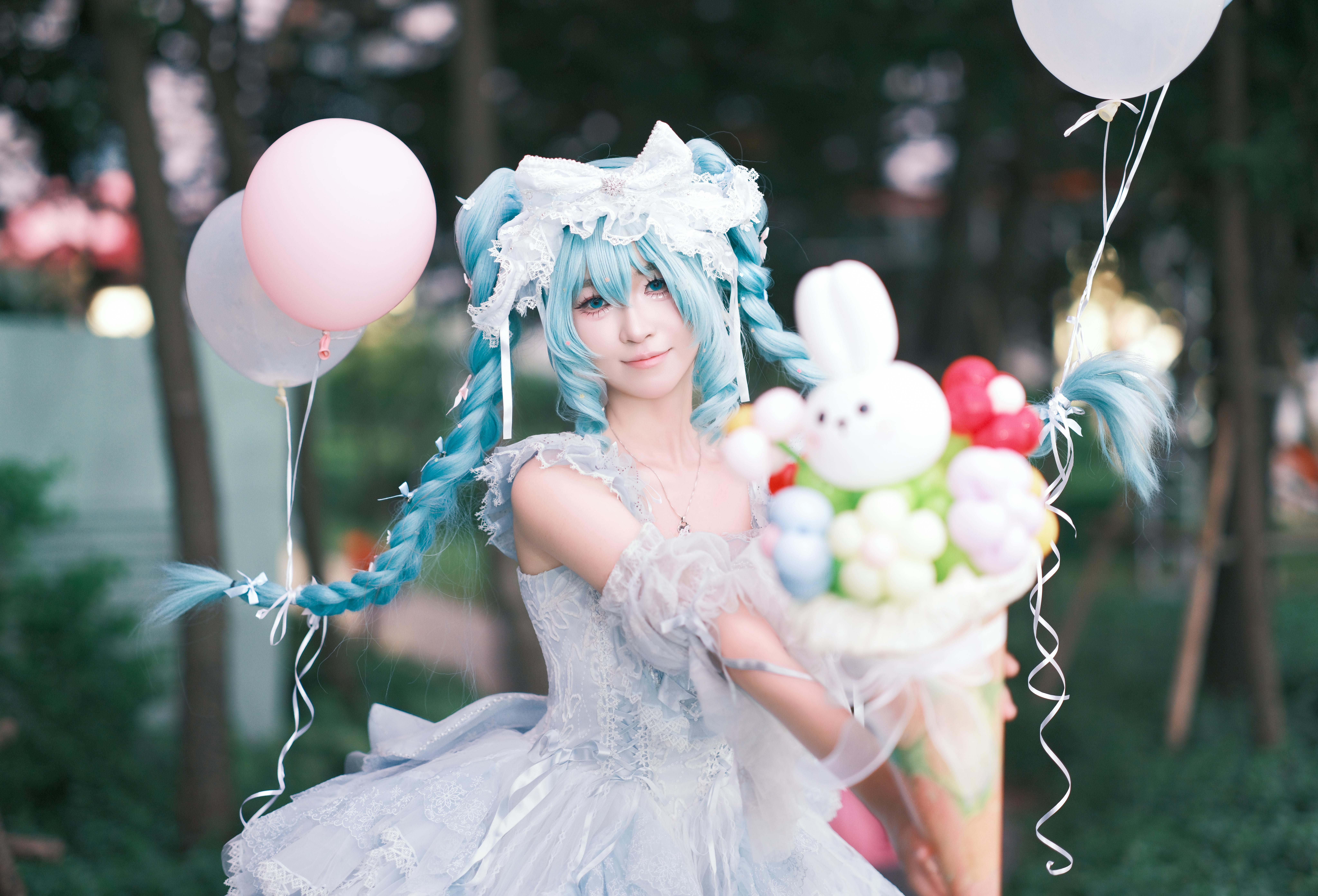 anime, otaku culture, manga, streaming platforms, Anime & fandom, anime fandom — Photo by TBD Tuyên on Pexels