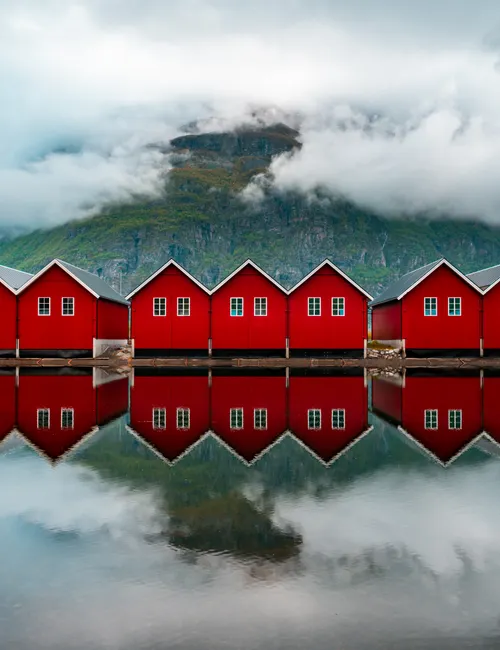 Norway Best Places to Visit Guide: Fjords, Lights, and Coastal Wonders