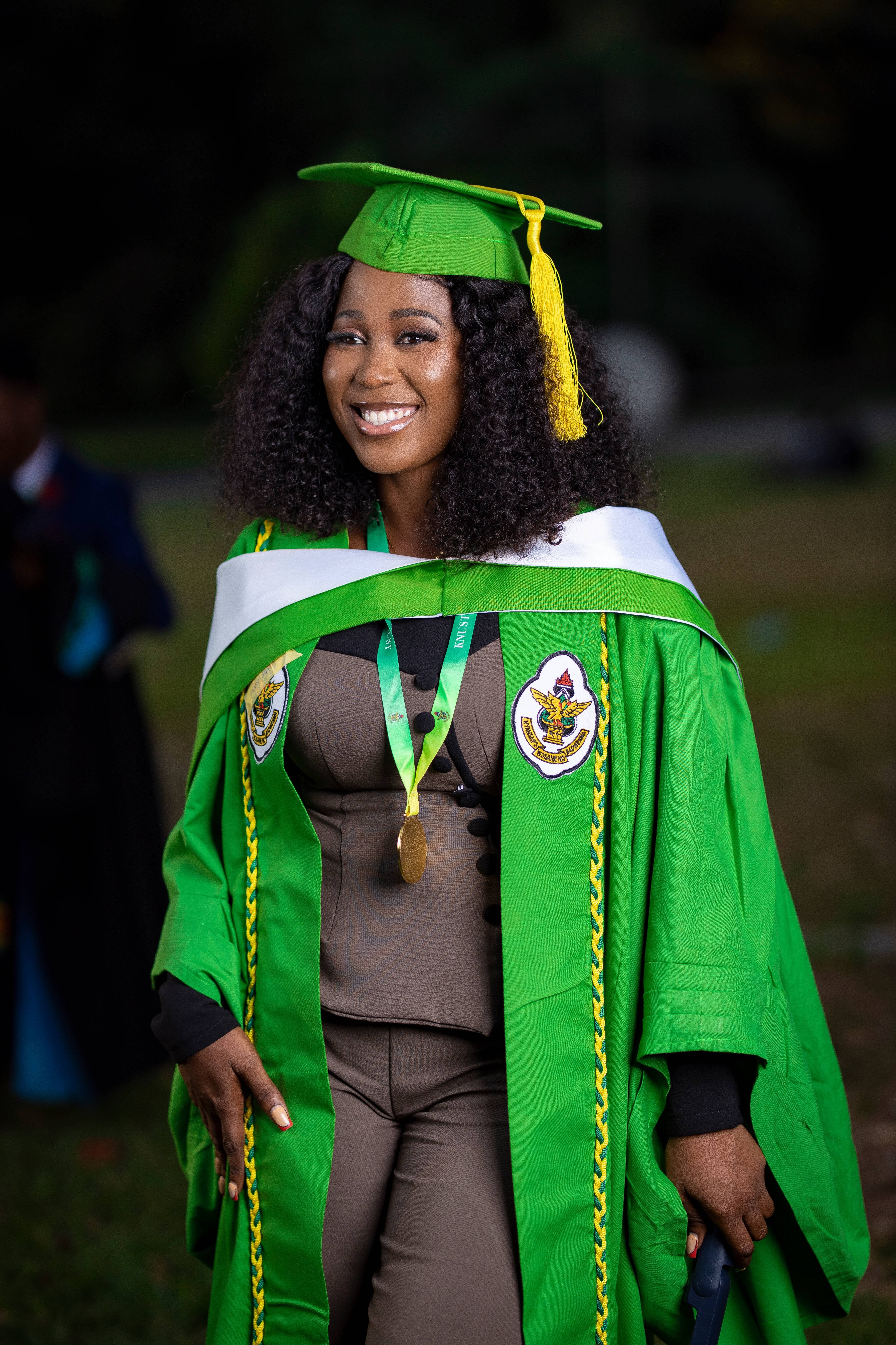 what color dress to wear with green graduation gown Shiny Kinder Hunter Green Cap, Gown & Tassel for Graduation 4'3