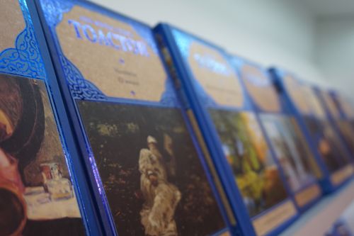 Free stock photo of books, bookshelf, tolstoi Stock Photo