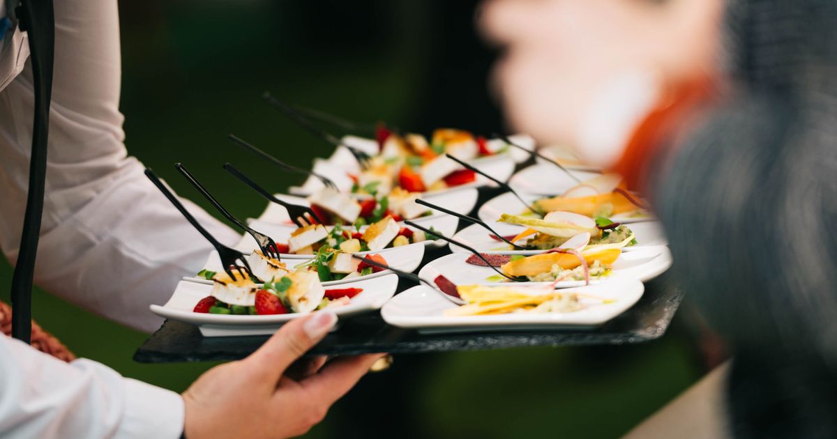 Banquetería y garzones para eventos