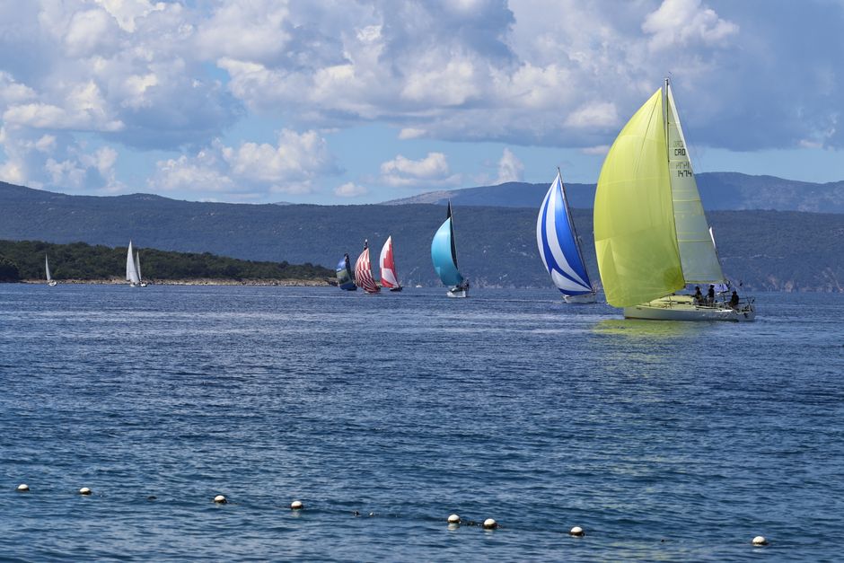 Royal Prince Edward Yacht Club Lodges Sixth Challenge for the 38th America's Cup