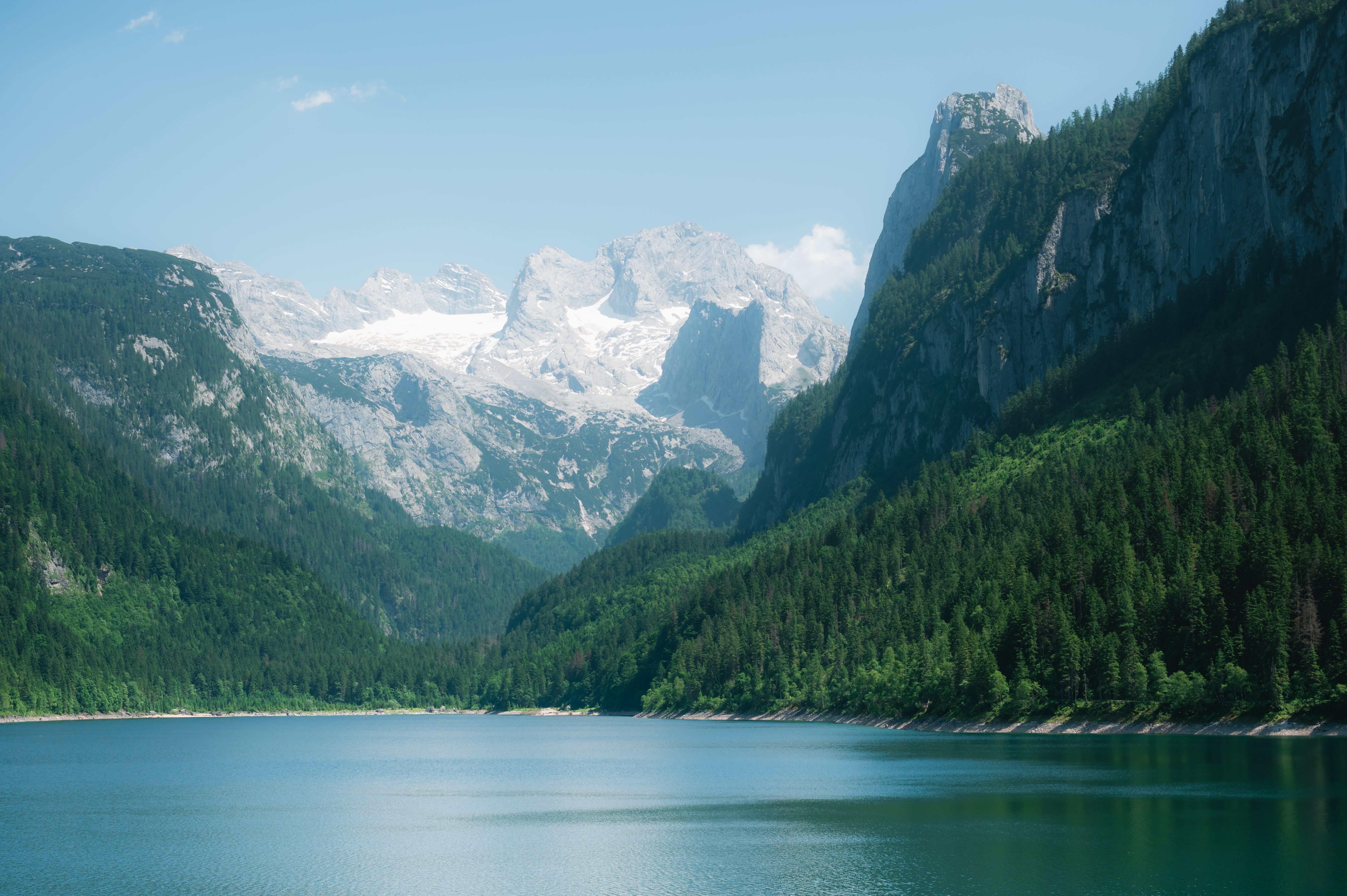 Scenic Alpine Lake and Mountain Range in Austria · Free Stock Photo