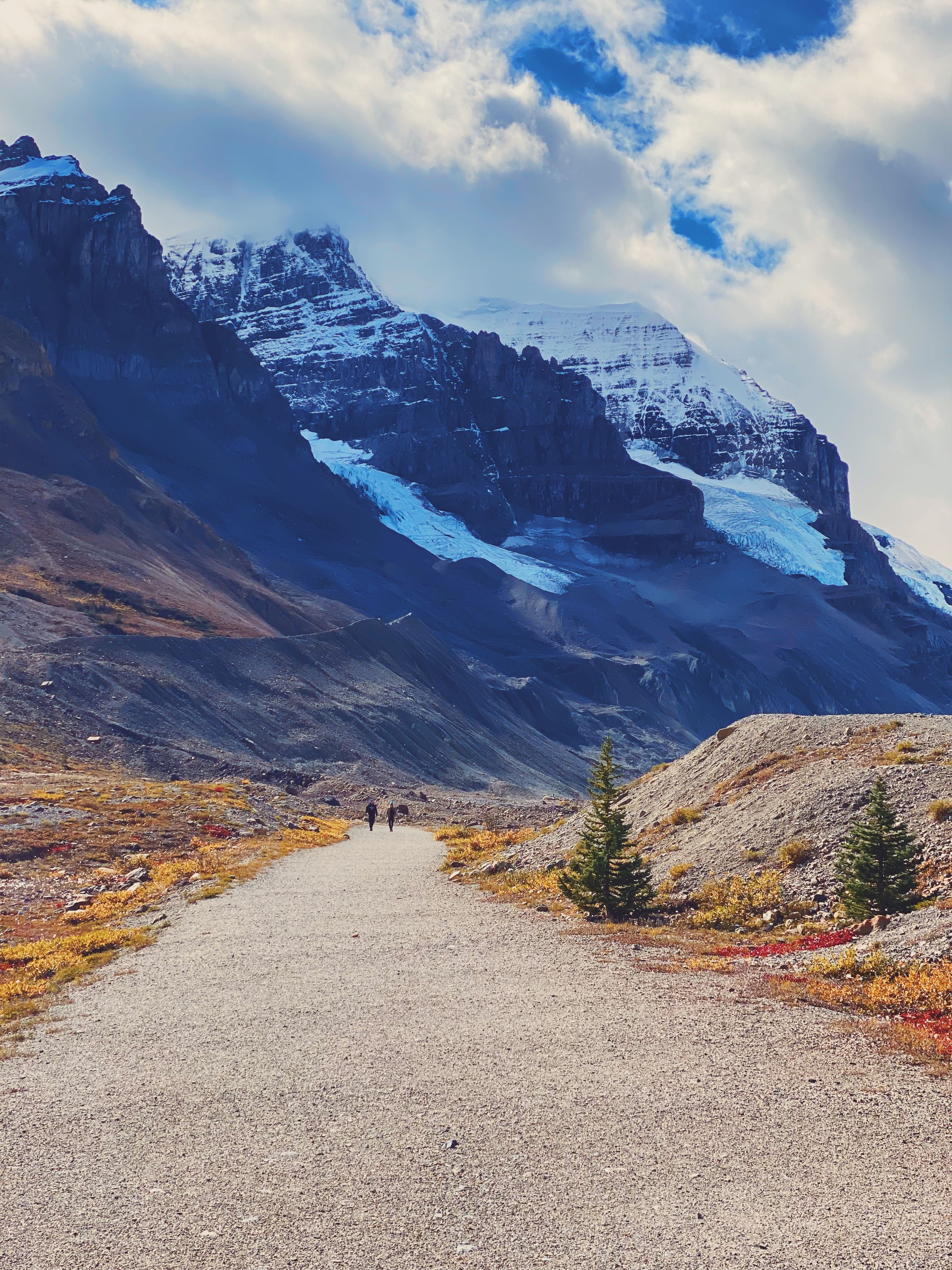 The Ultimate Icefields Parkway Motorcycle Guide: Ride Canada’s Most Scenic Road