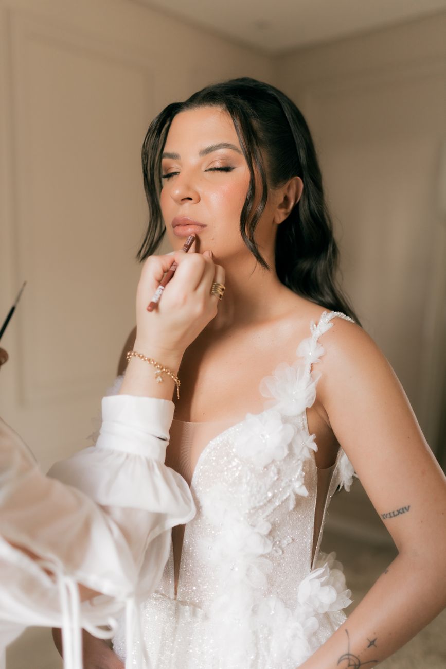 Bianca Andrade, nota come Boca Rosa, nega una relazione con Pedro Scooby e conferma il fidanzamento con un imprenditore