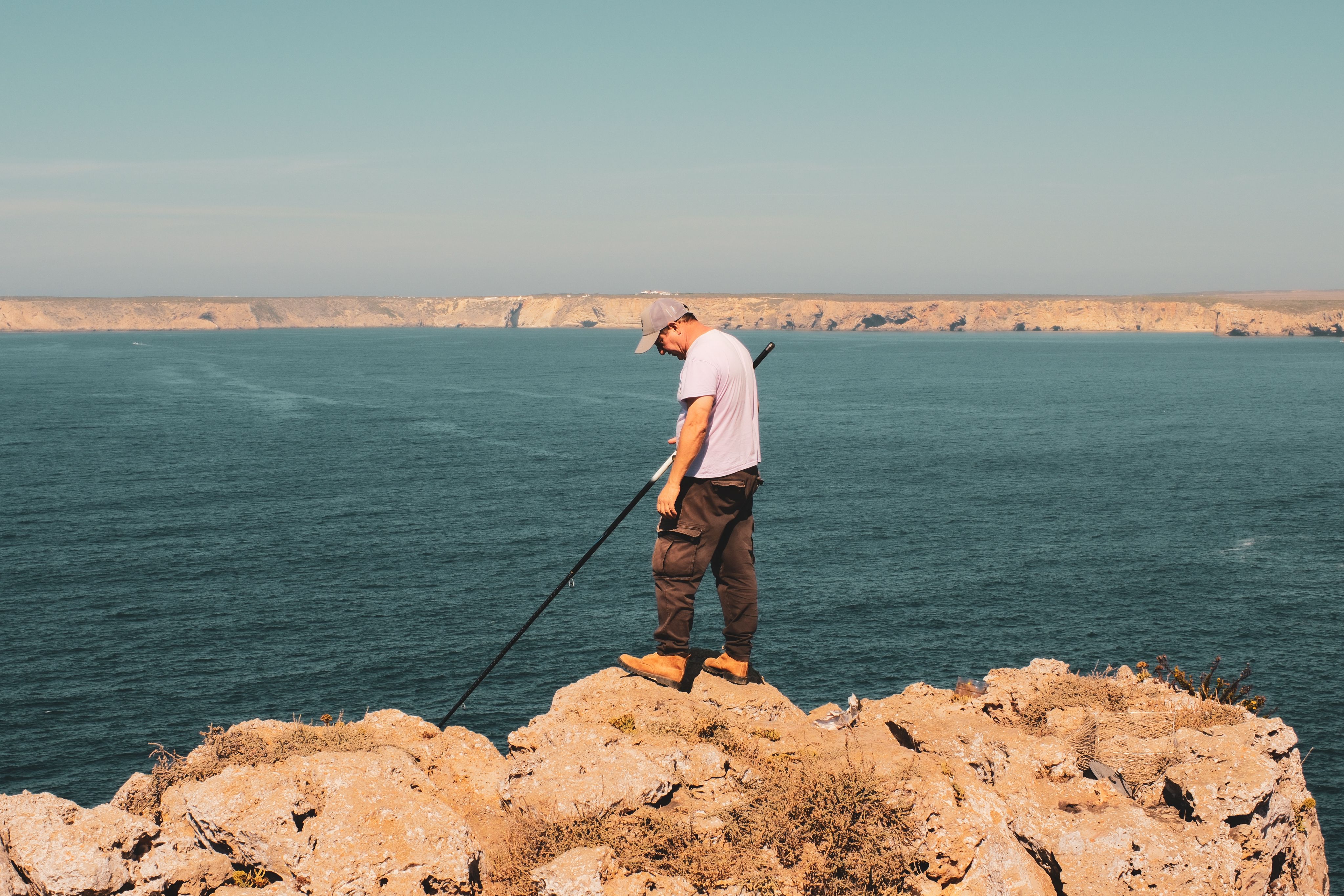 Portugal rules out remote working and reducing air travel due to fuel prices — Photo by Farnaz Kohankhaki on Pexels