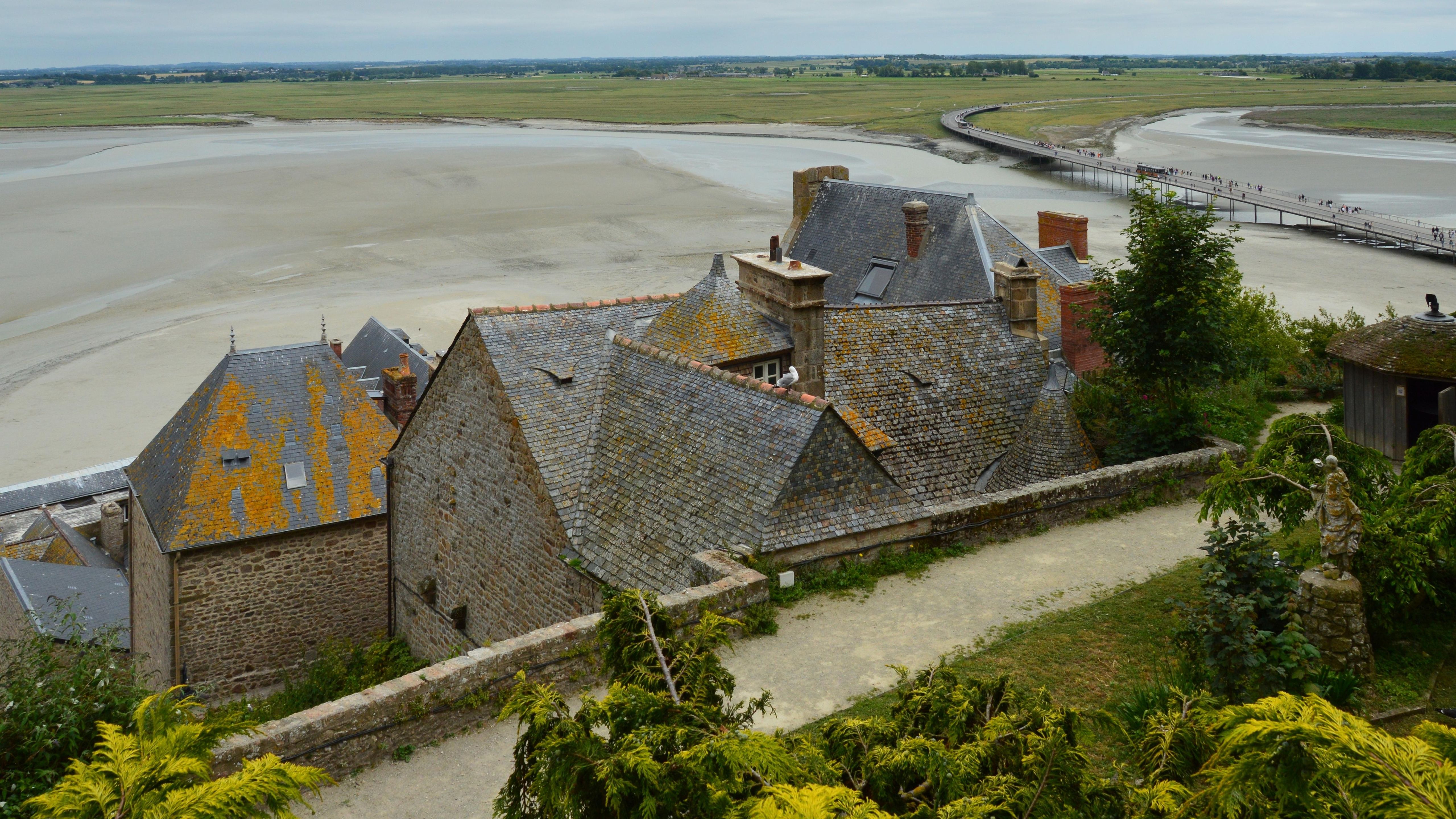 La Mère Poulard Restaurant & Crêperie