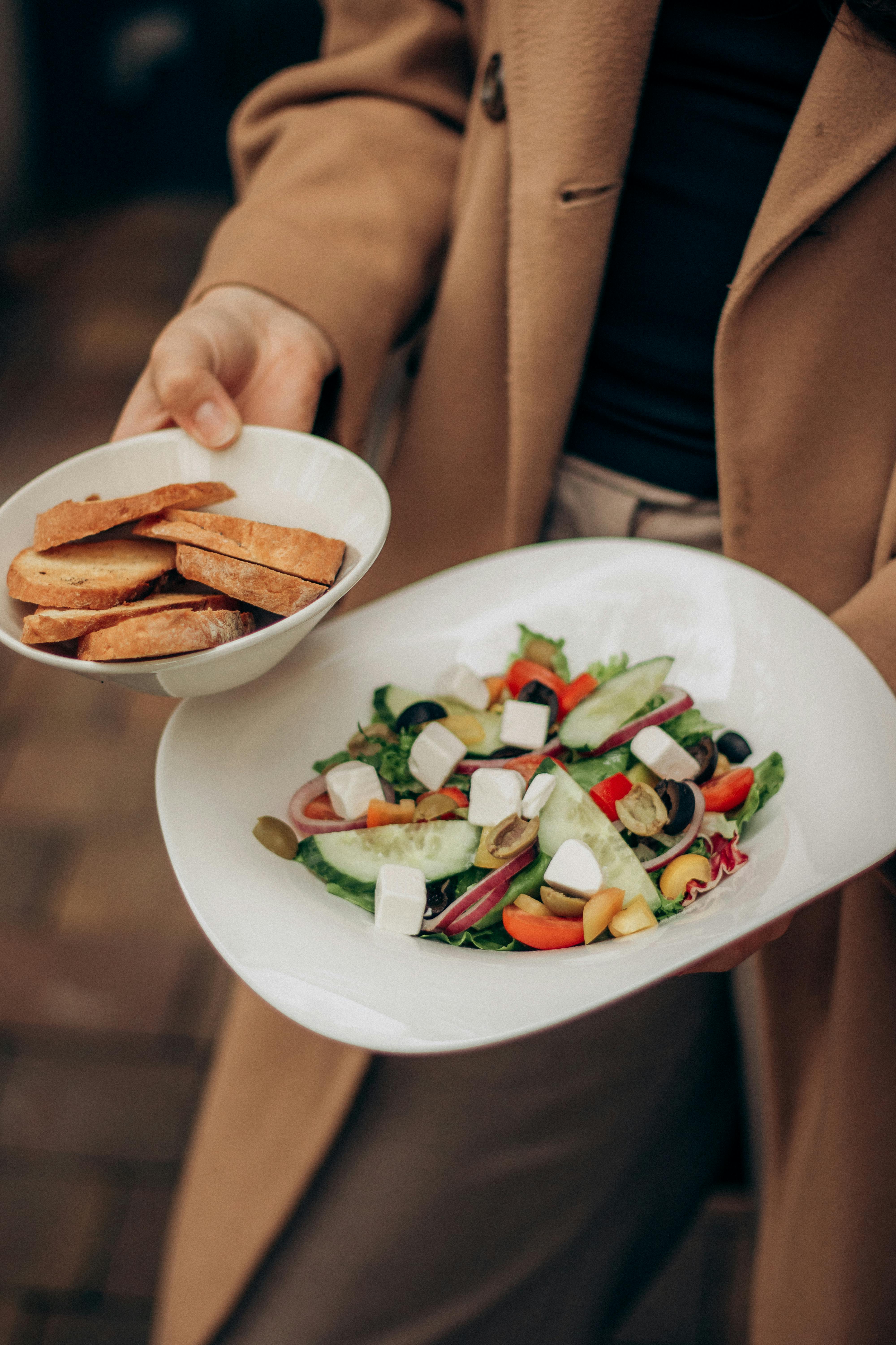 The Ultimate Foodie's Tour: 5 Hidden Culinary Delights in 1532 Bristol You Can't Miss