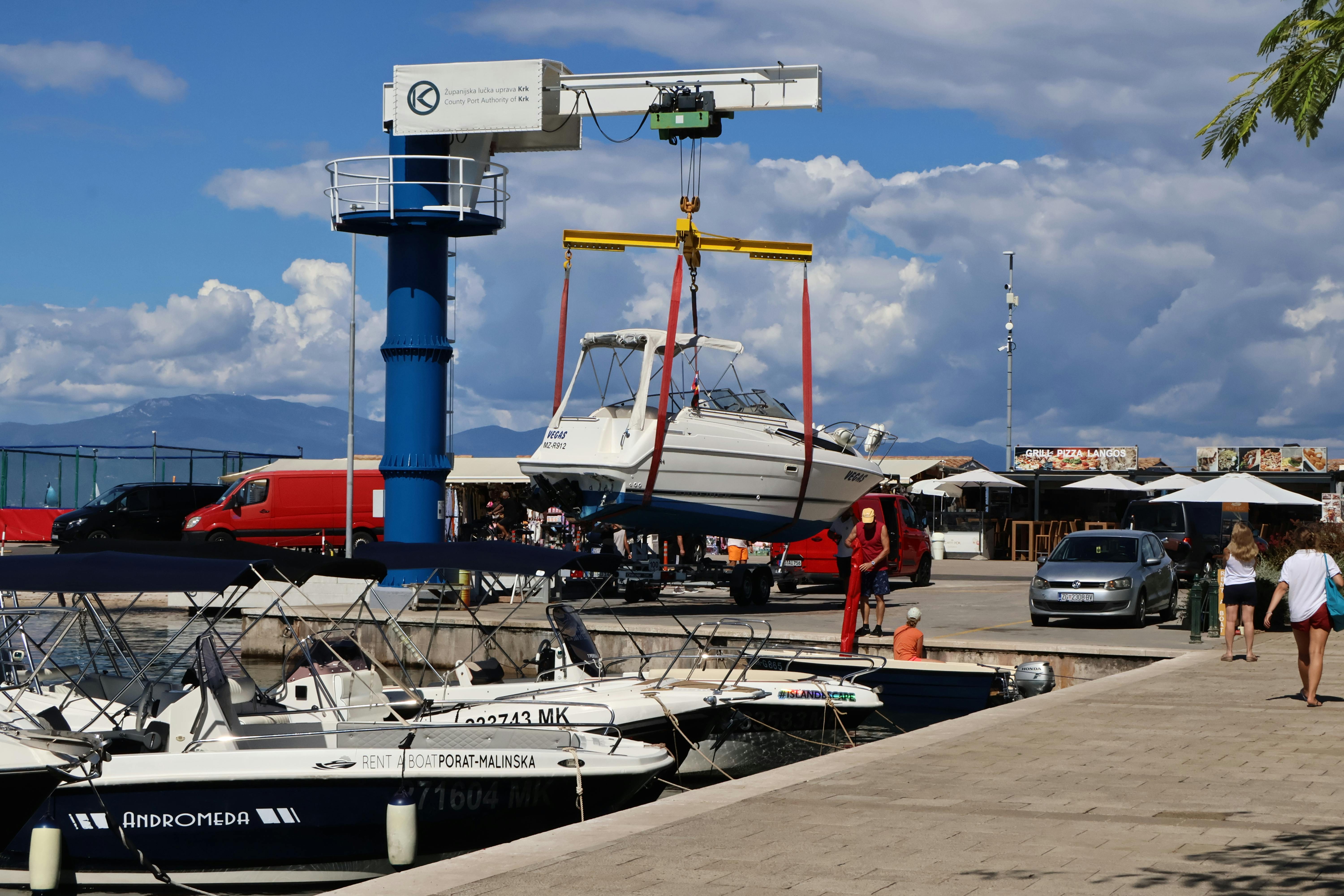 por que minha unha em gel está descolando nas laterais