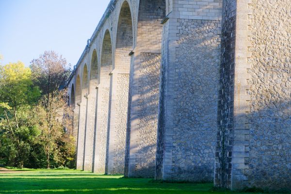 Un rempart percé