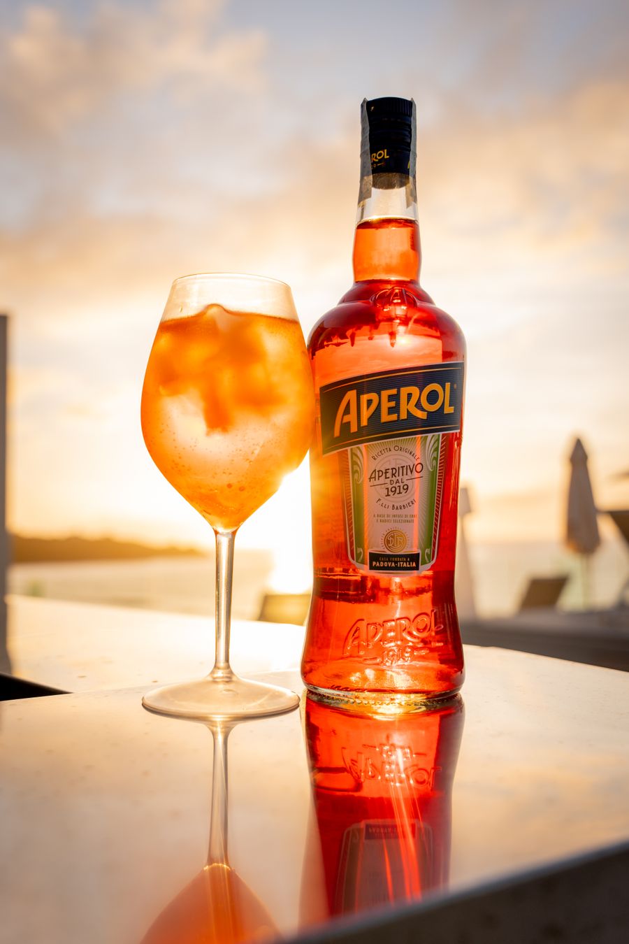 Aperol spritz la apus