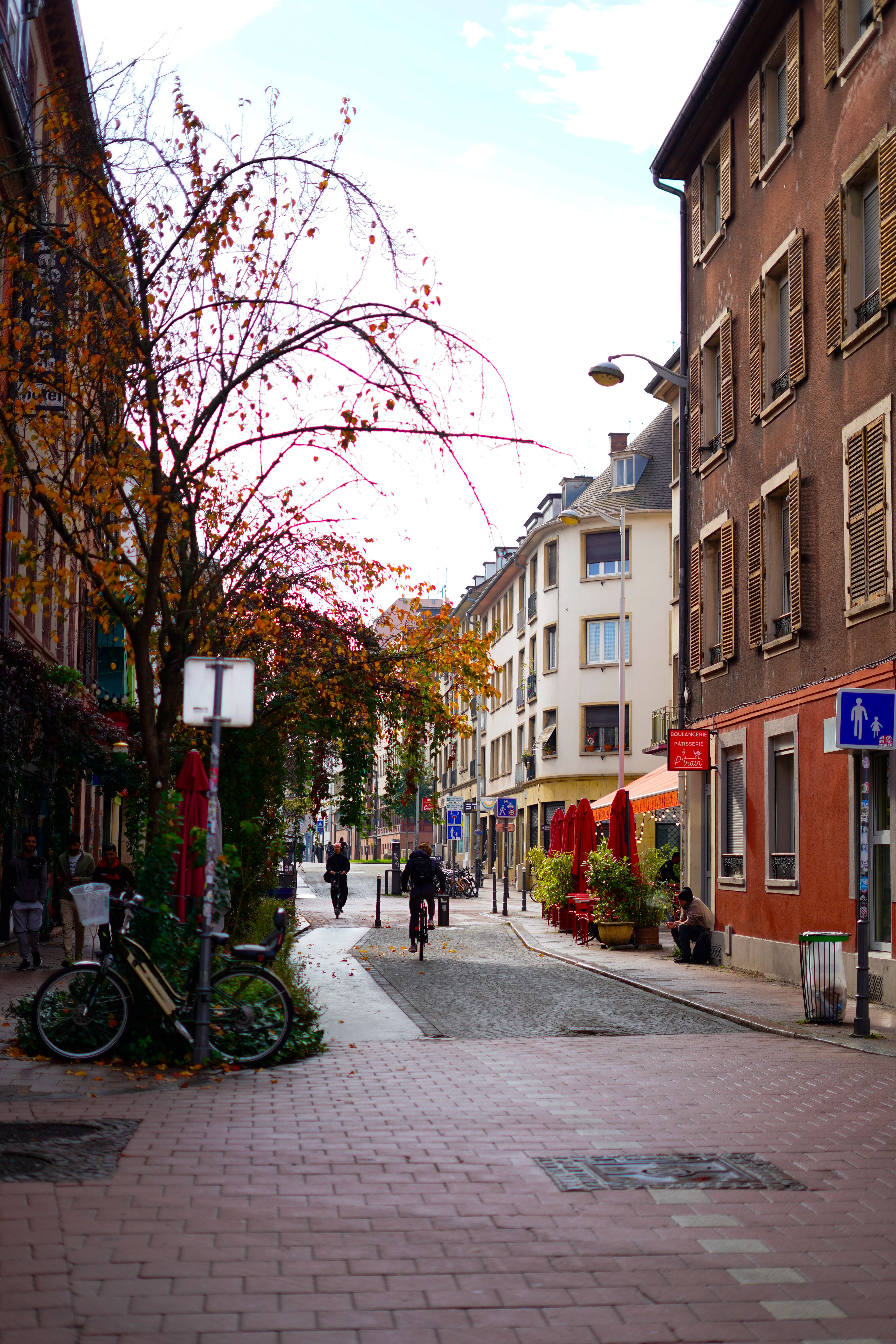 Falling Buildings Photos, Download The BEST Free Falling Buildings ...