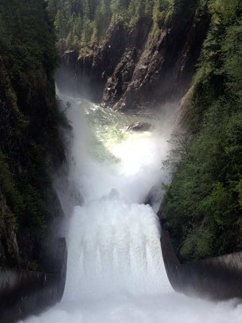 Foto profissional grátis de barragem, cachoeira, Canadá