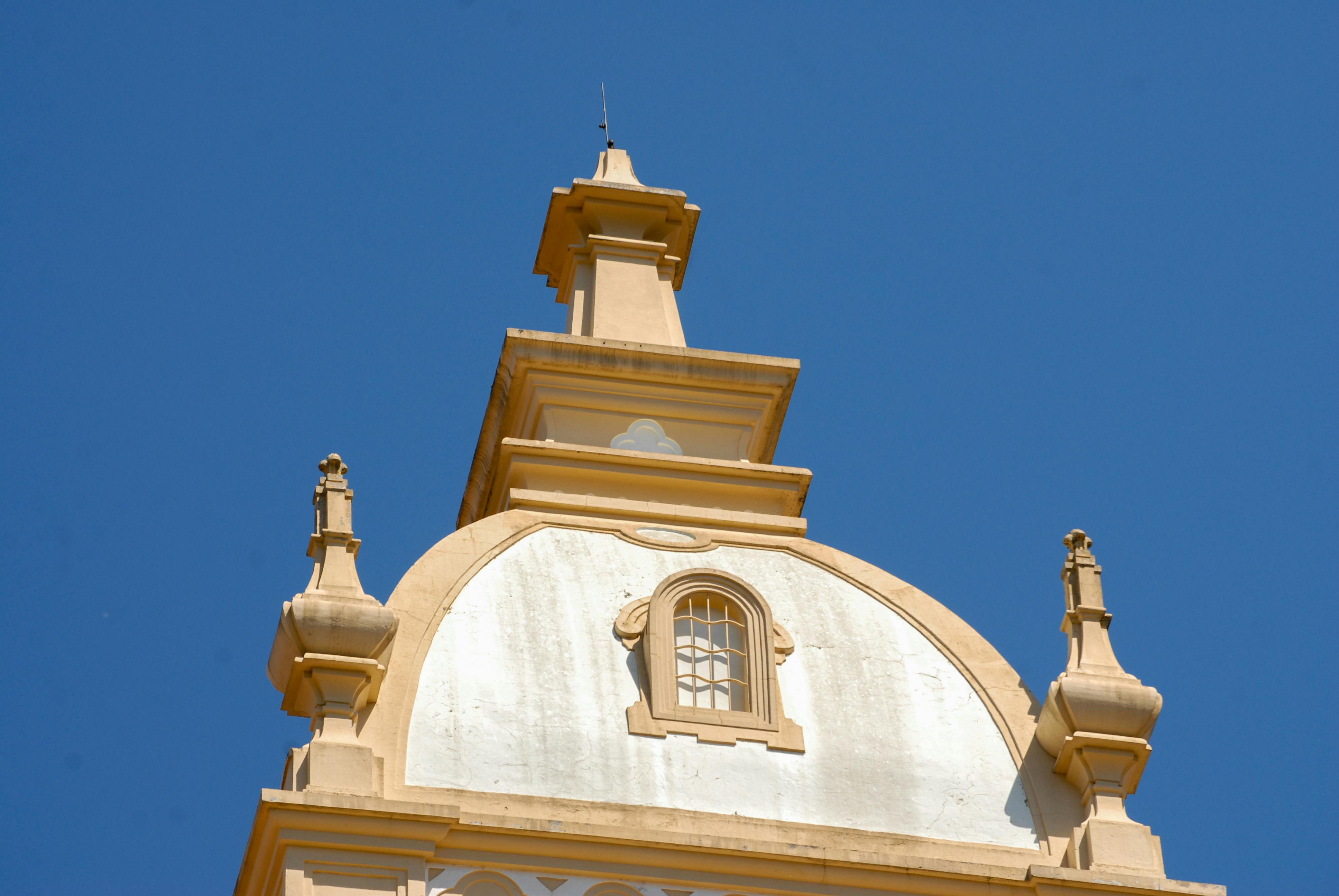 What Ghana’s foreign-built landmarks tell us about its global relationships — Photo by Celino Filho on Pexels