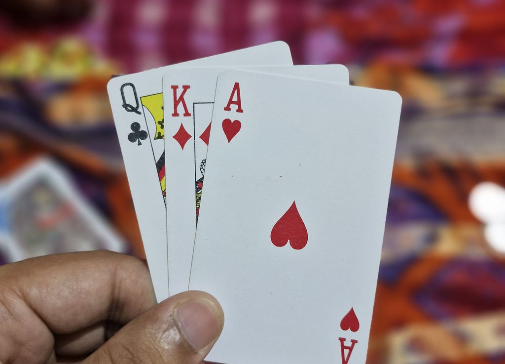 Online Casino: Spielautomaten und Live-Spiele im Überblick