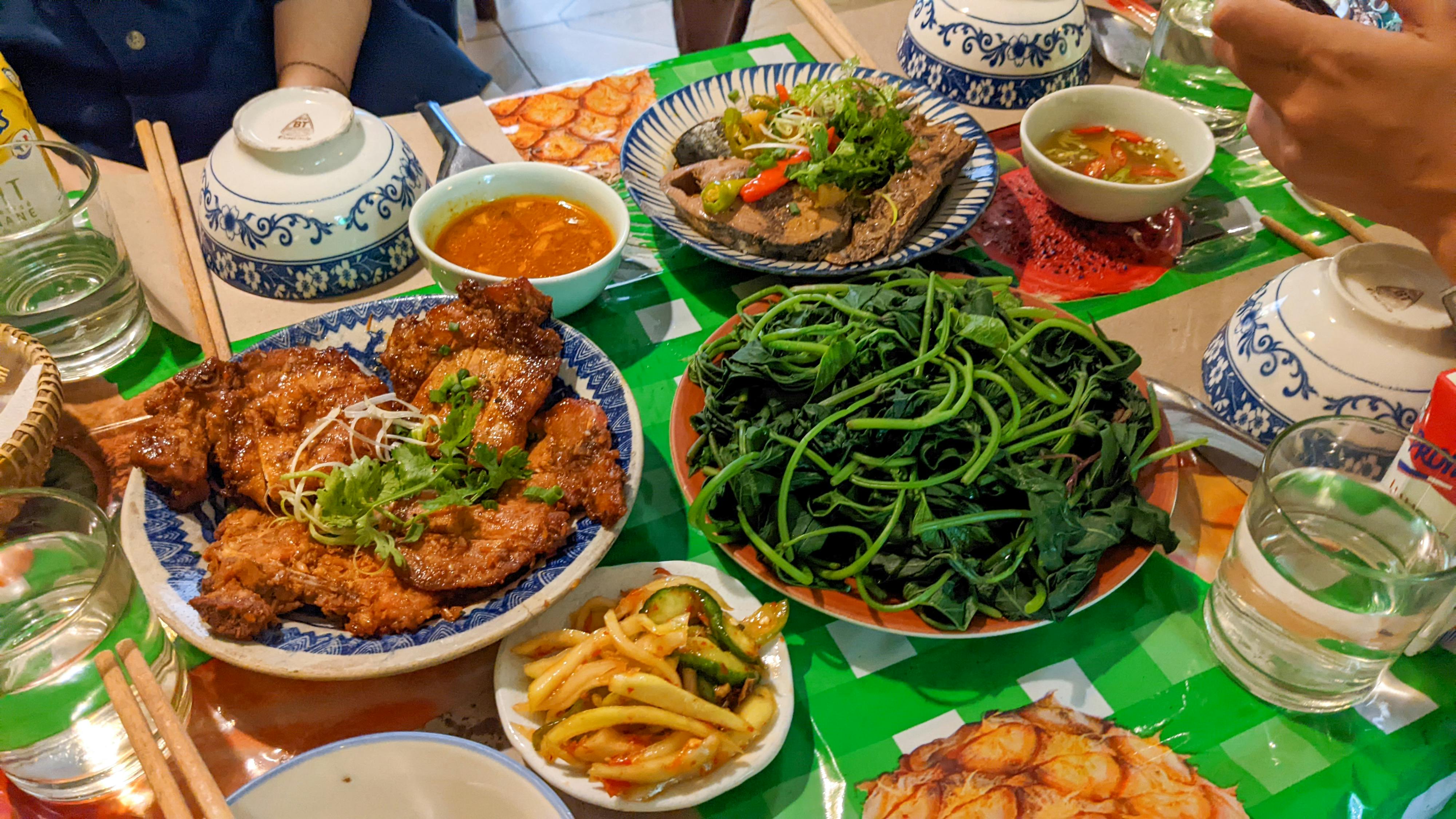 Chút thoáng Xuân Hương Chút thoáng Xuân Hương 948 – thu vien, van hoc, van hoc viet nam, tho ca, nguyen huy thiep, truyen ngan, chut thoang xuan huong.