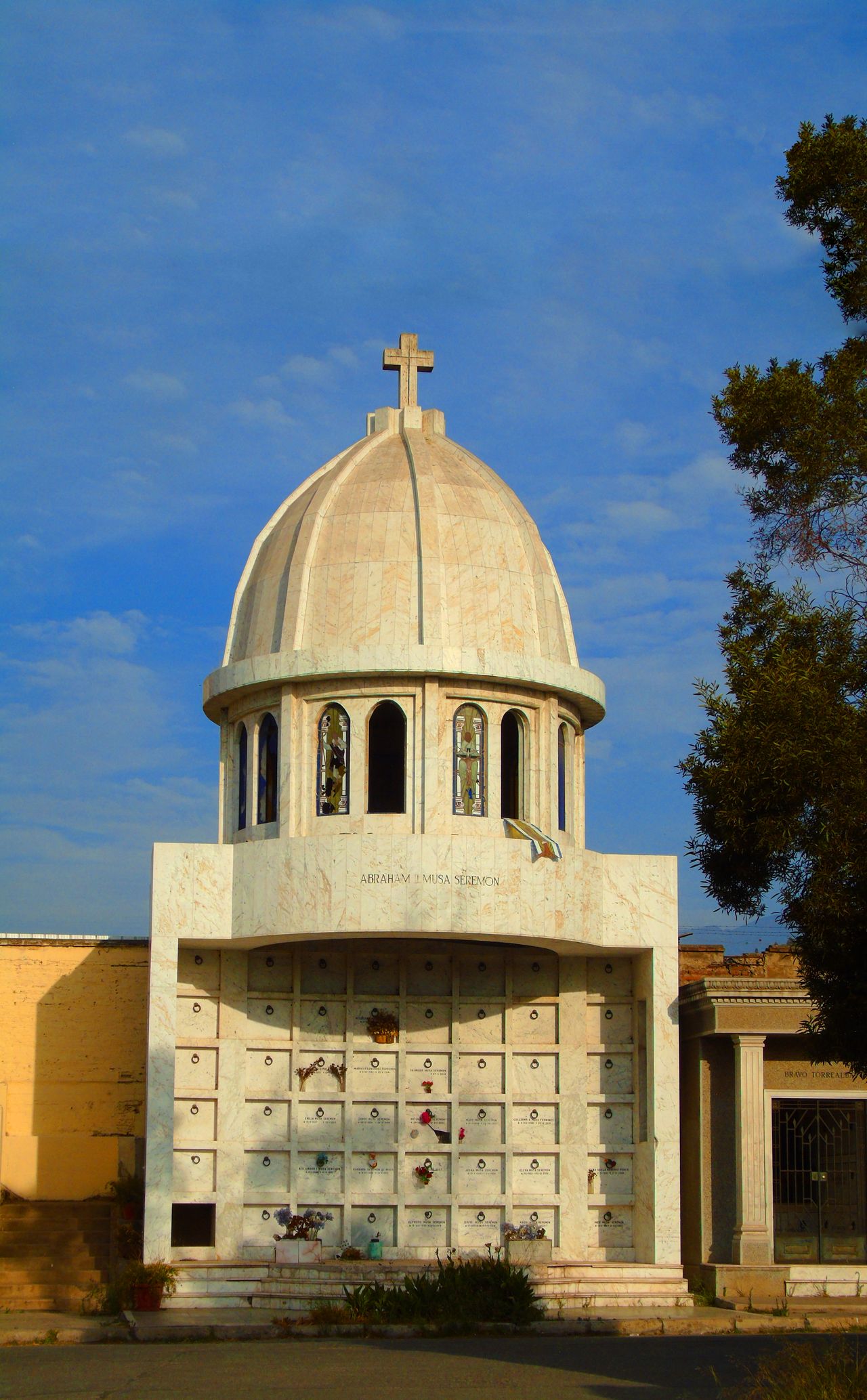 I. Murad Hüdavendigar Türbesi