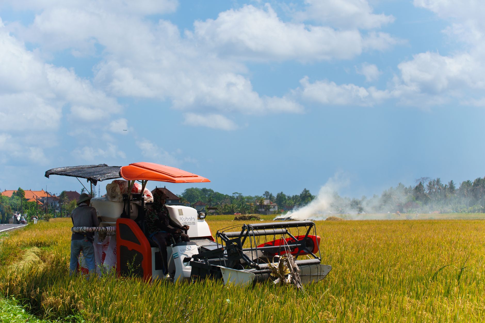 Dukung Ketahanan Pangan, Pertamina Luncurkan SPBU Khusus Petani di Merauke
