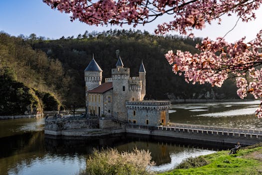 Saint-Alban-de-Roche