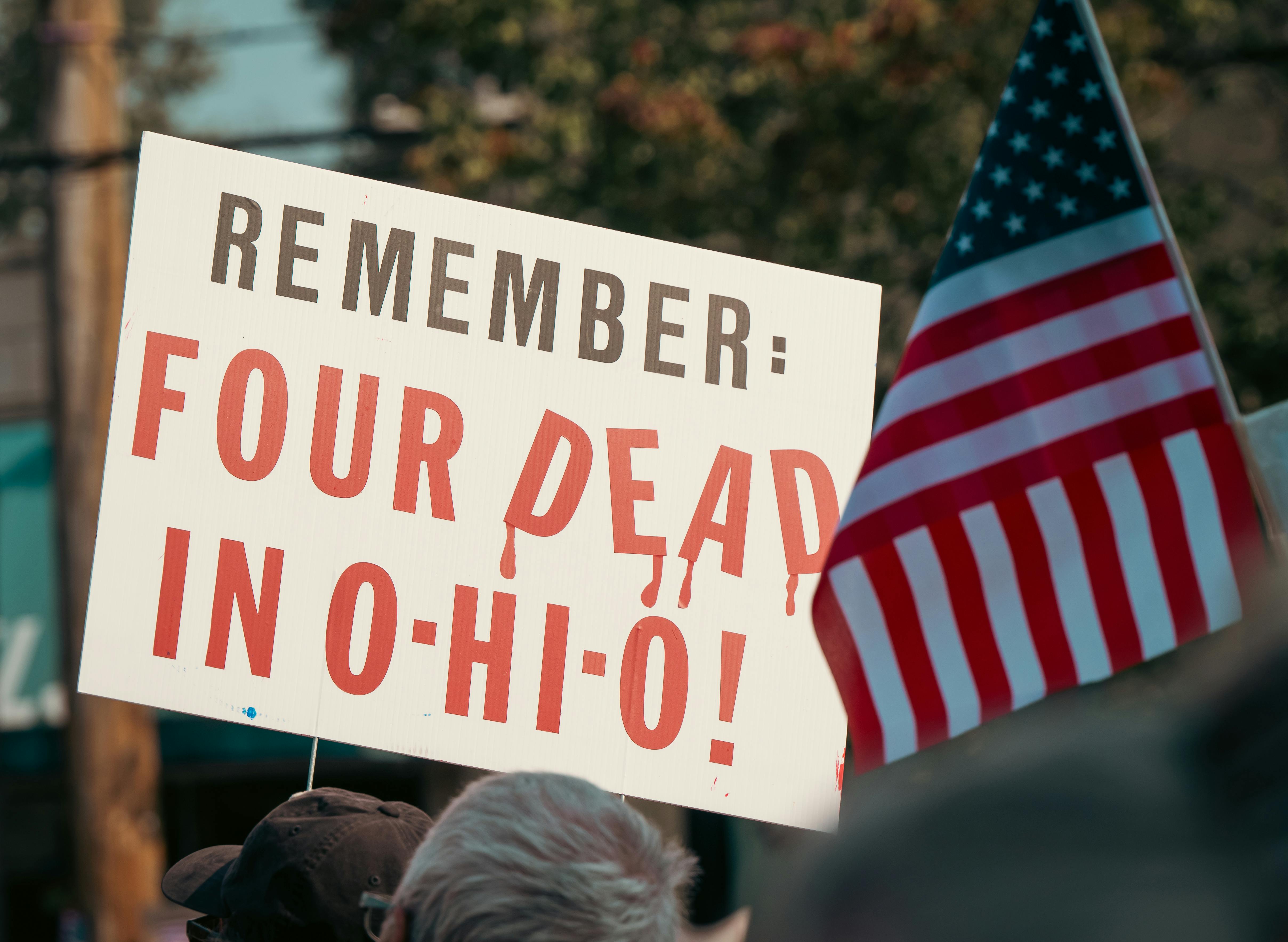 國際大廠停產DDR4，南亞科與華邦電成記憶體市場焦點