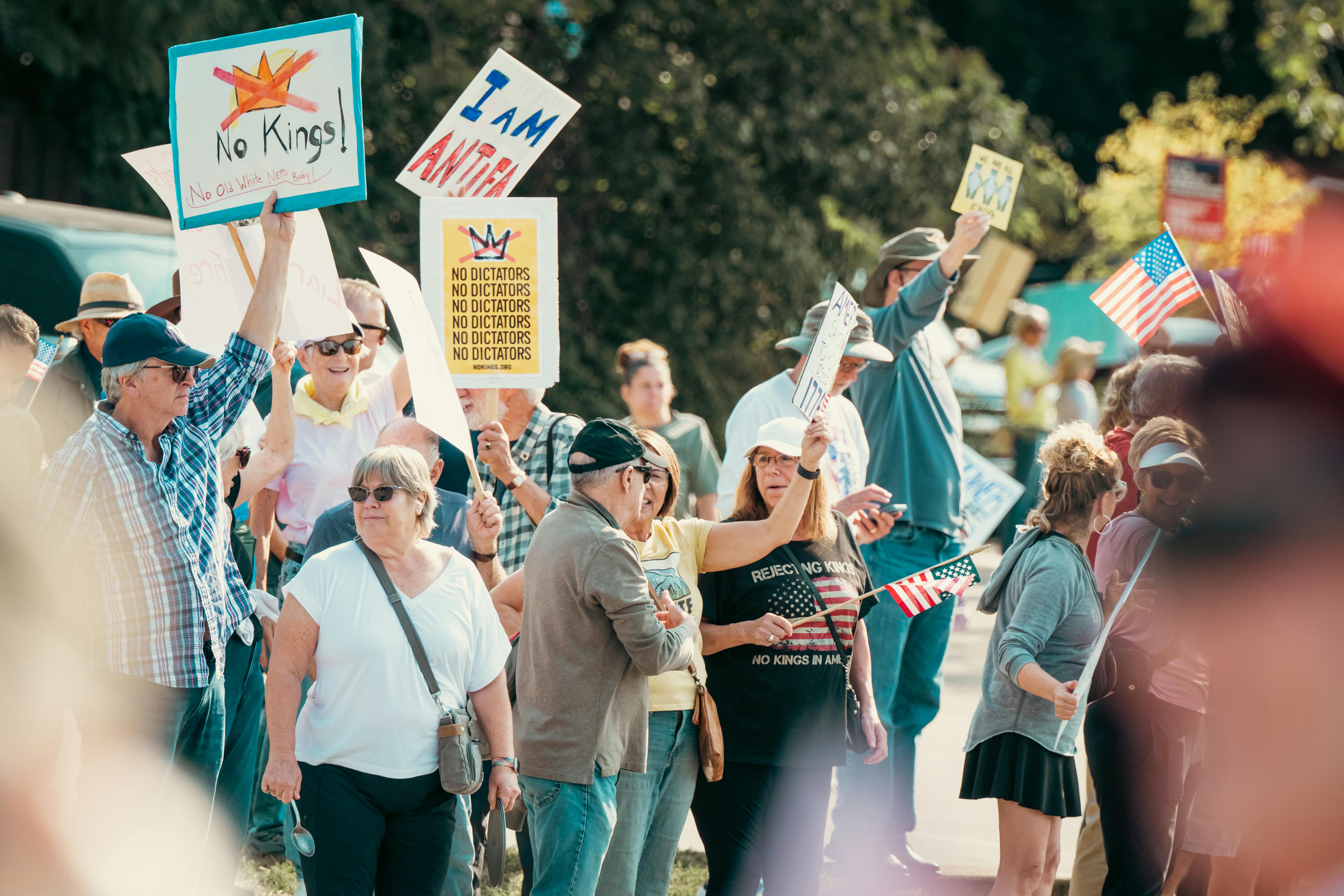 Public Opinion Review: Americans' Reactions to the Word 'Socialism' — Photo by Chris F on Pexels