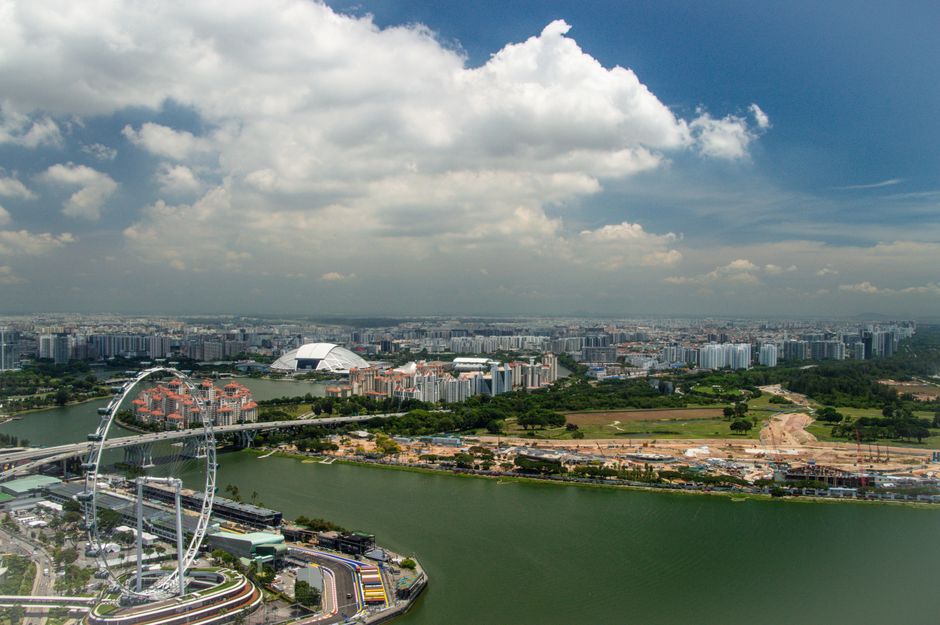 Immigrer en Singapour après 40 ans : quelles options ?